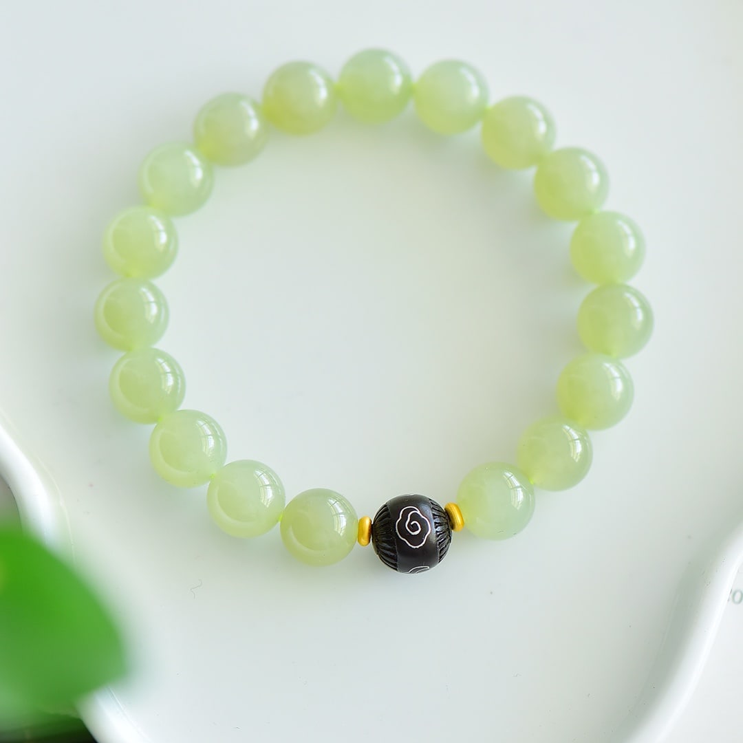 An Exquisite Greenish Jade Bracelets: An Exquisite Greenish Jade Bracelets,Size:10mm 青白玉手串
