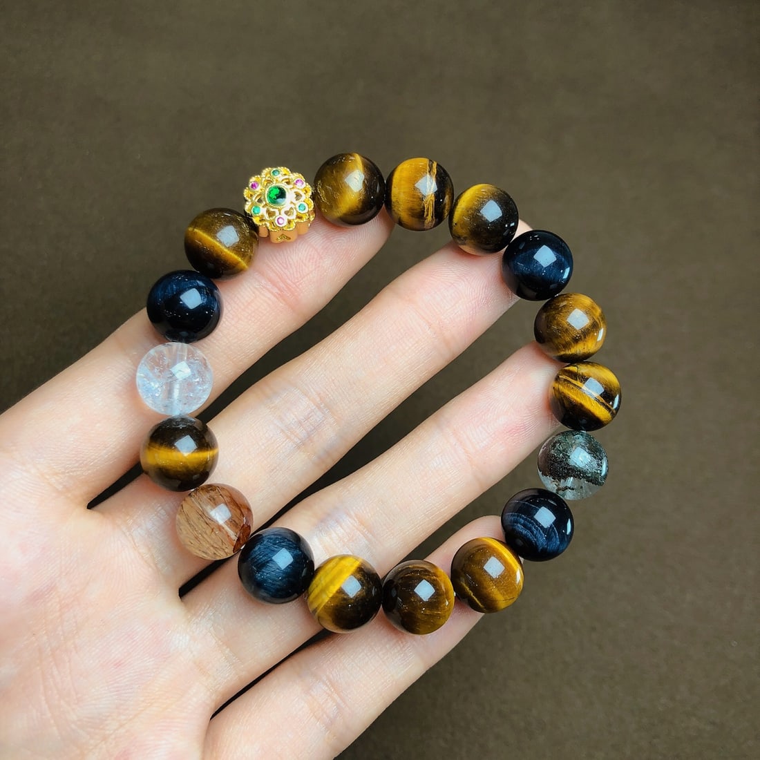 An Exquisite Crystal Bracelets: An Exquisite Crystal Bracelets,Size:10.3mm,Weight:28.3g 水晶手串