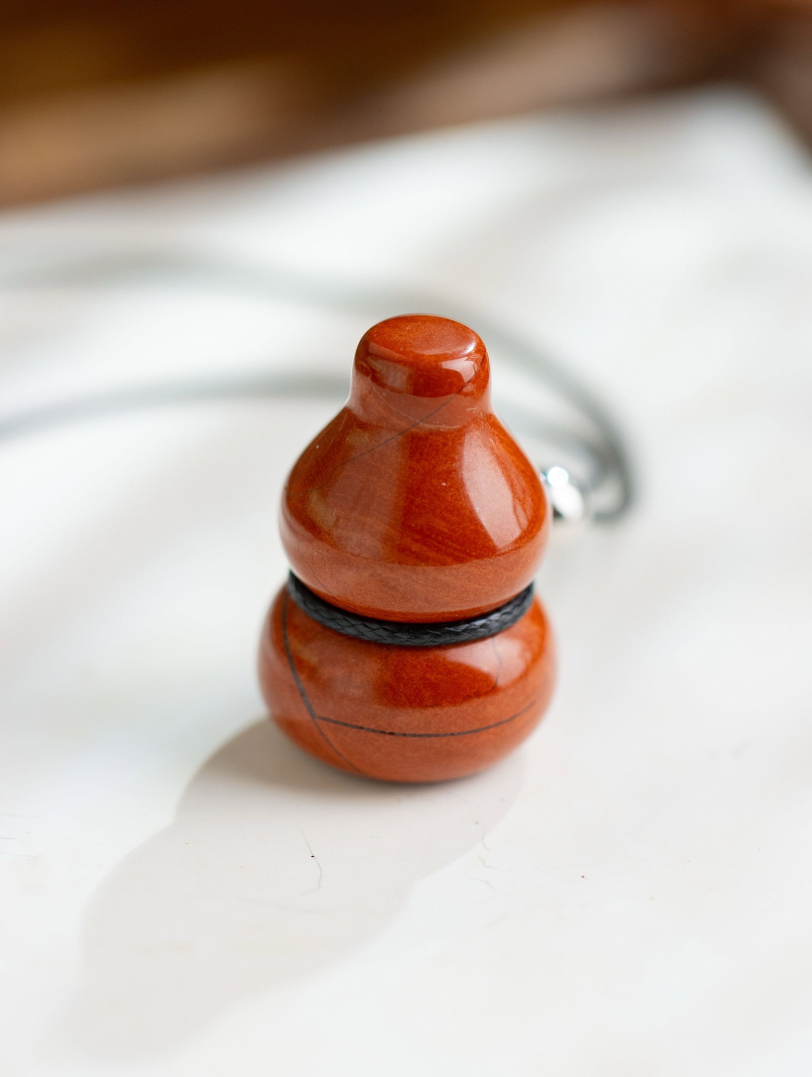 An Exquisite Agate Gourd Pendant: An Exquisite Agate Gourd Pendant 玛瑙葫芦吊坠