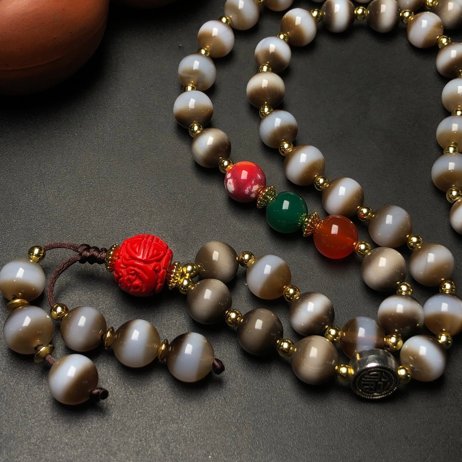 An Exquisite Agate Necklace - 6