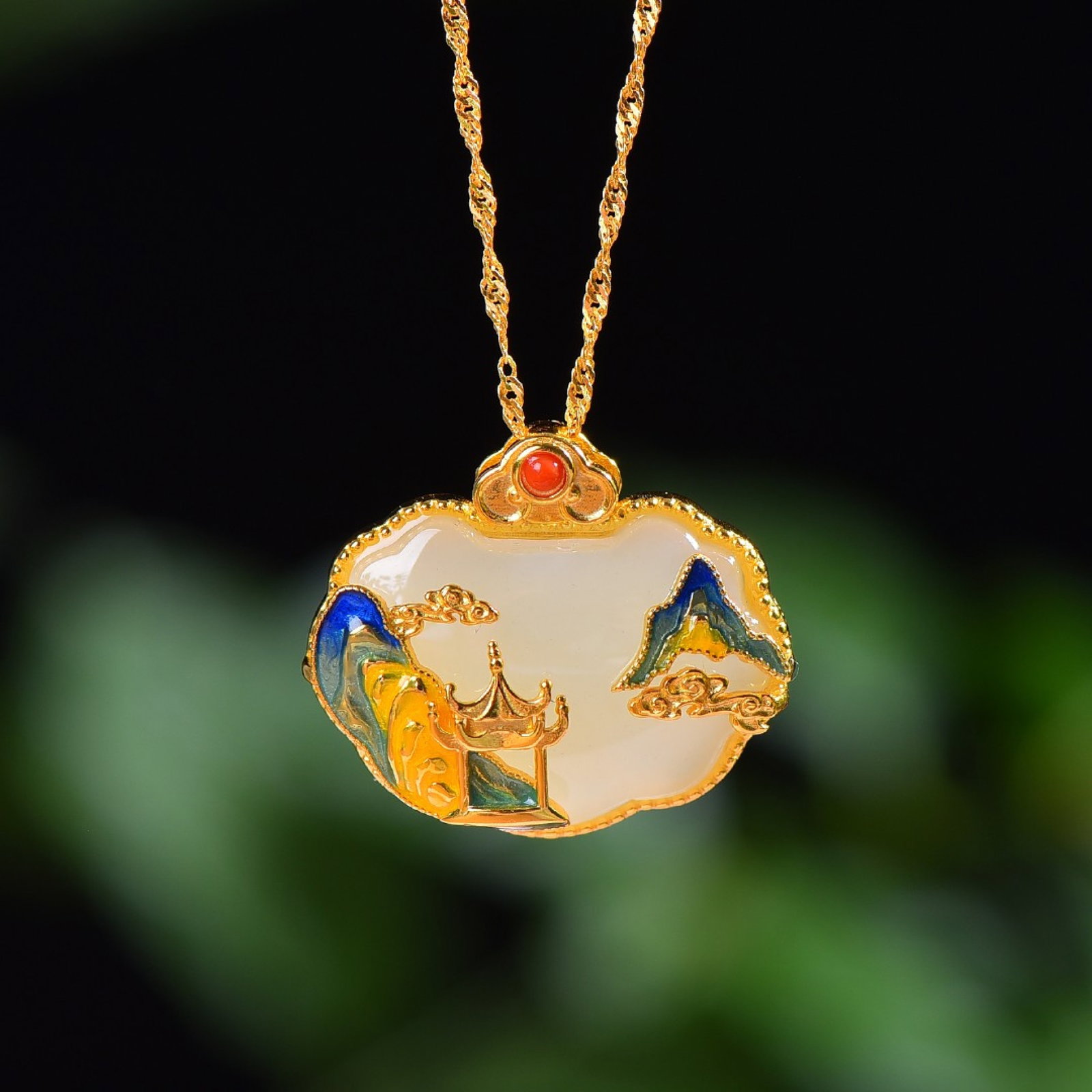 An Exquisite Sterling Silver-Gold Plated Inlaid White Jade Enamel Pendant: An Exquisite Sterling Silver-Gold Plated Inlaid White Jade Enamel Pendant,Size:17mmx24 mm 纯银镀金镶白玉珐琅吊坠