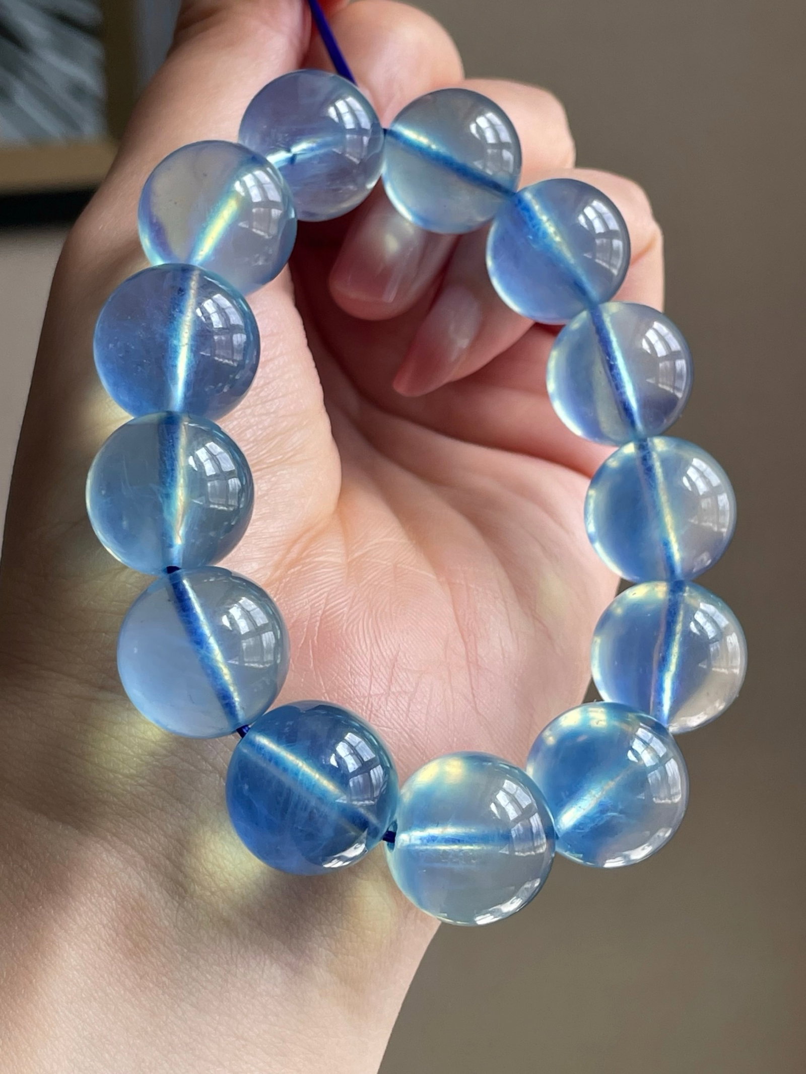 An Exquisite Aquamarine Bracelets: An Exquisite Aquamarine Bracelets,Size:16.5mm,Weight:77.3g 海蓝宝手链