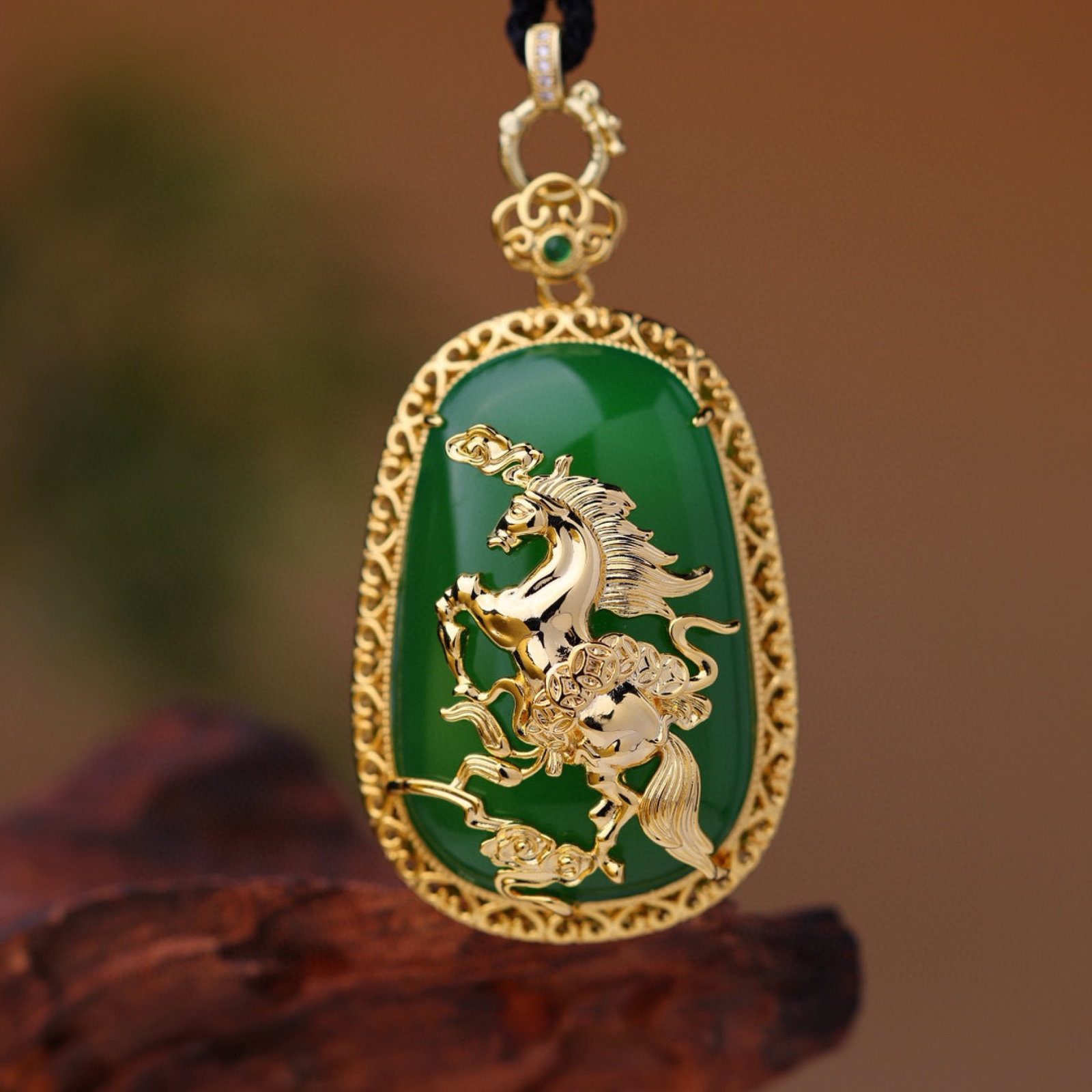 An Exquisite Horse Pattern Pendant - 2