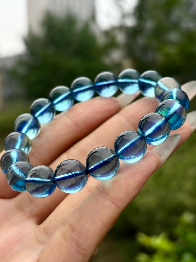 An Exquisite Aquamarine Bracelets: An Exquisite Aquamarine Bracelets,Size:11mm,Weight:33.9g 海蓝宝手串