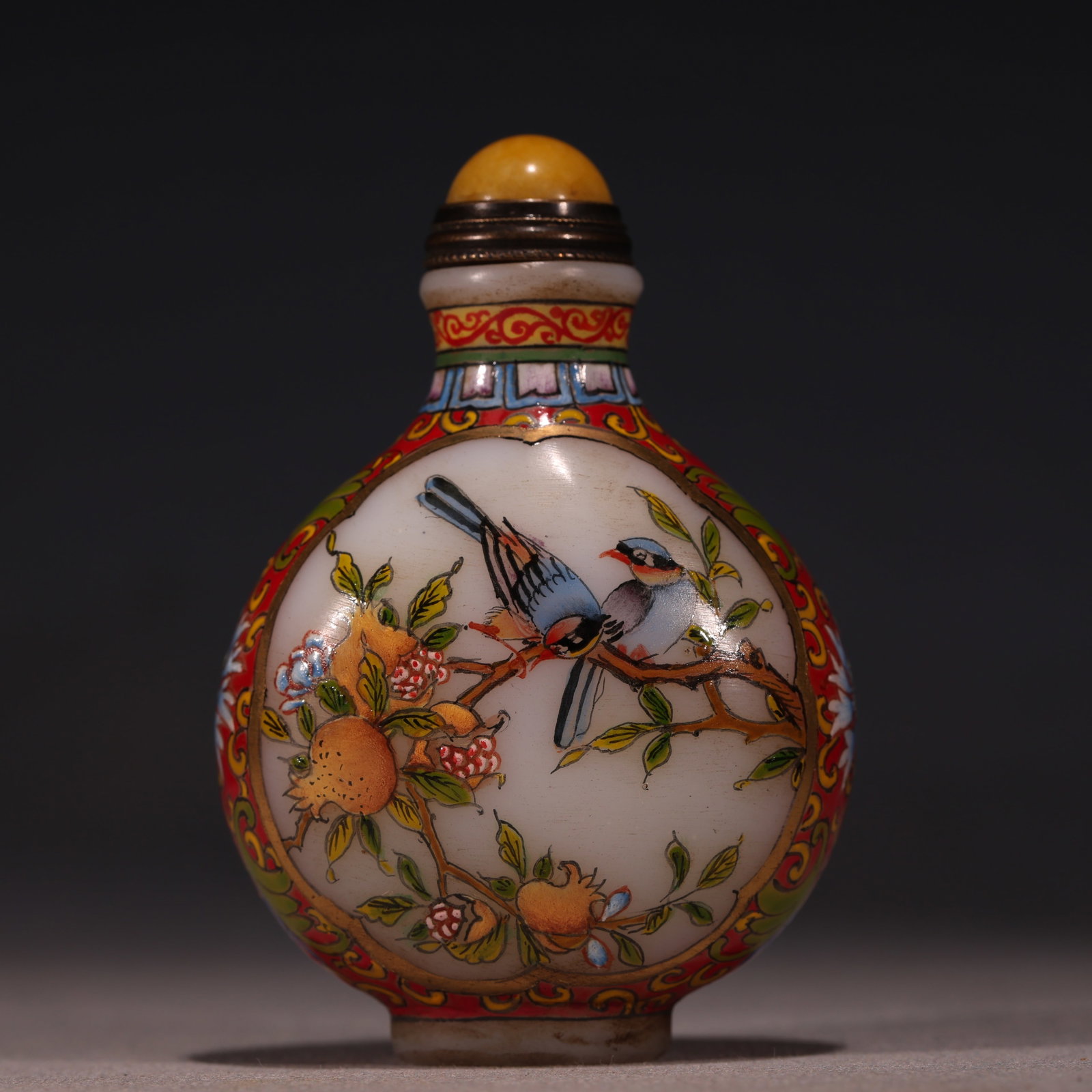 An Exquisite Glass Enamel Snuff Bottle With Flower And Bird Pattern: An Exquisite Glass Enamel Snuff Bottle With Flower And Bird Pattern,China,Qing Dynasty,Four-Character Qianlong Mark,Dimensions:2.8inx2in,料器珐琅彩花鸟纹