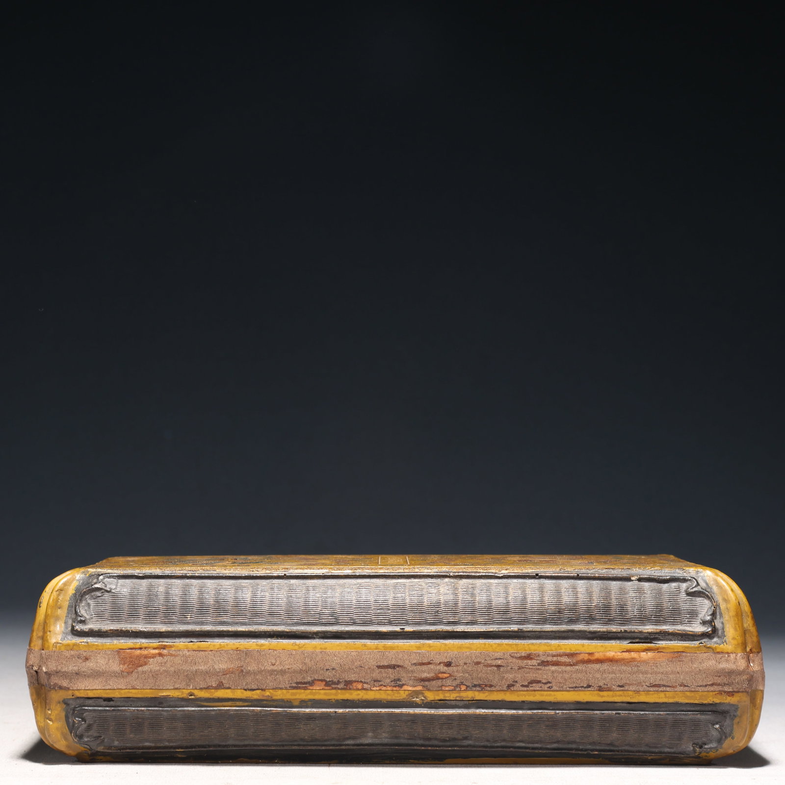 A Brilliant Imperial Lacquered 'Dragon& Auspicious Cloud' Box - 6