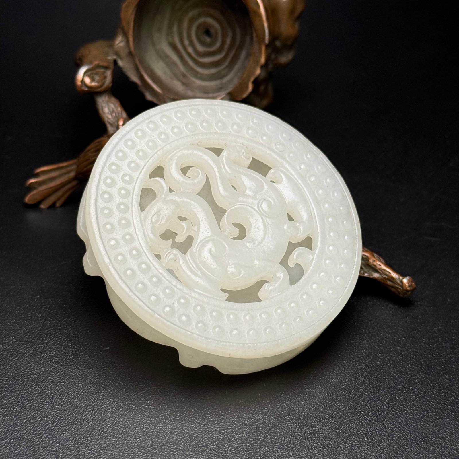 An Exquisite White Jade Dragon Pattern Buckle - 3