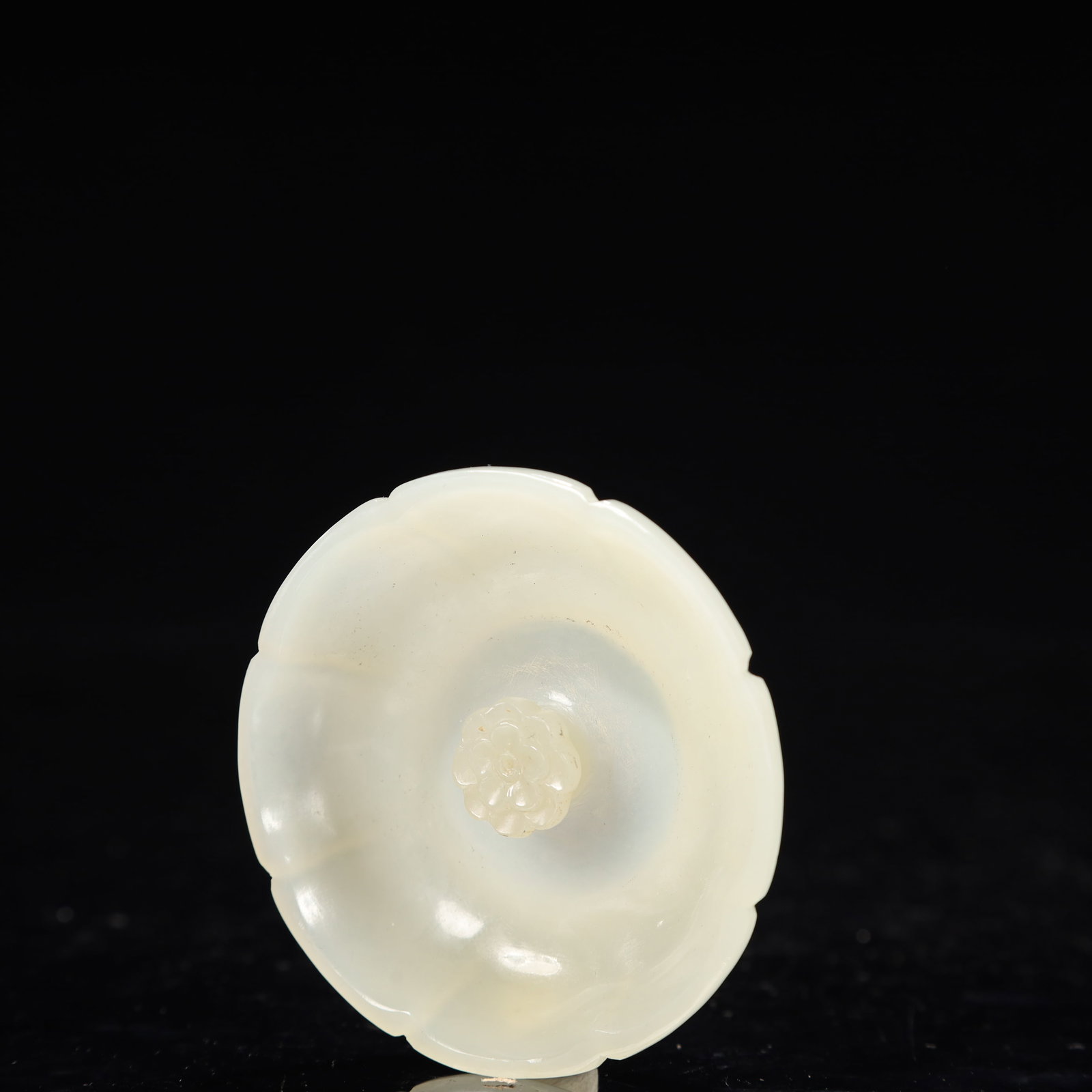 An Exquisite White Jade Candlestick - 2