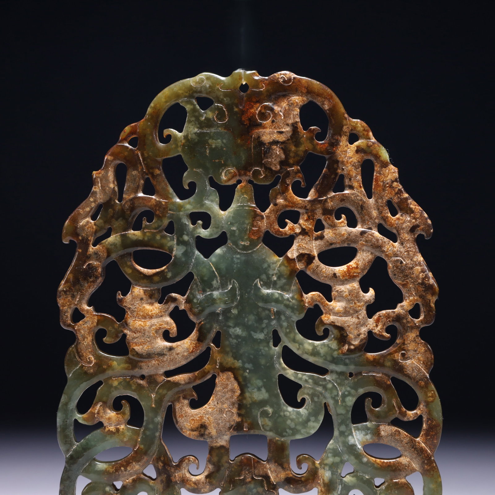 An Exquisite Jasper Figure Pattern Pendant - 2