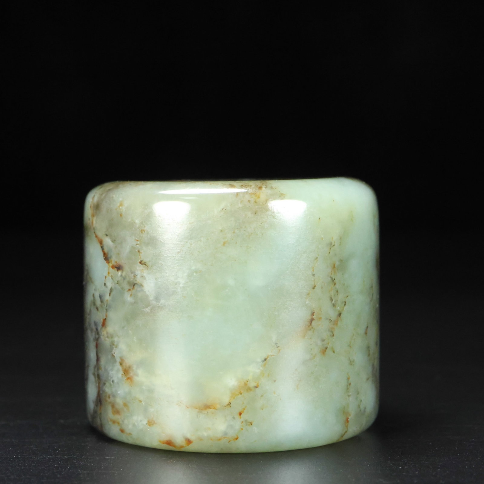 An Exquisite White Jade Ring - 2