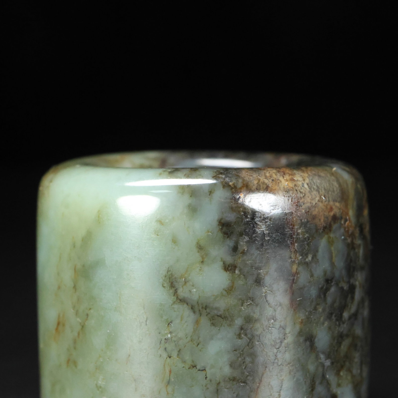An Exquisite White Jade Ring - 7