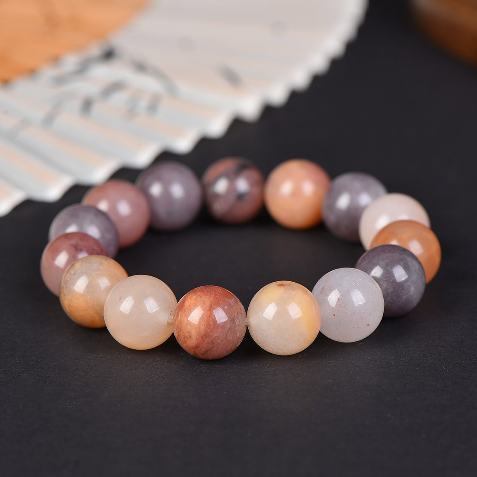An Exquisite White Jade Bracelets - 2