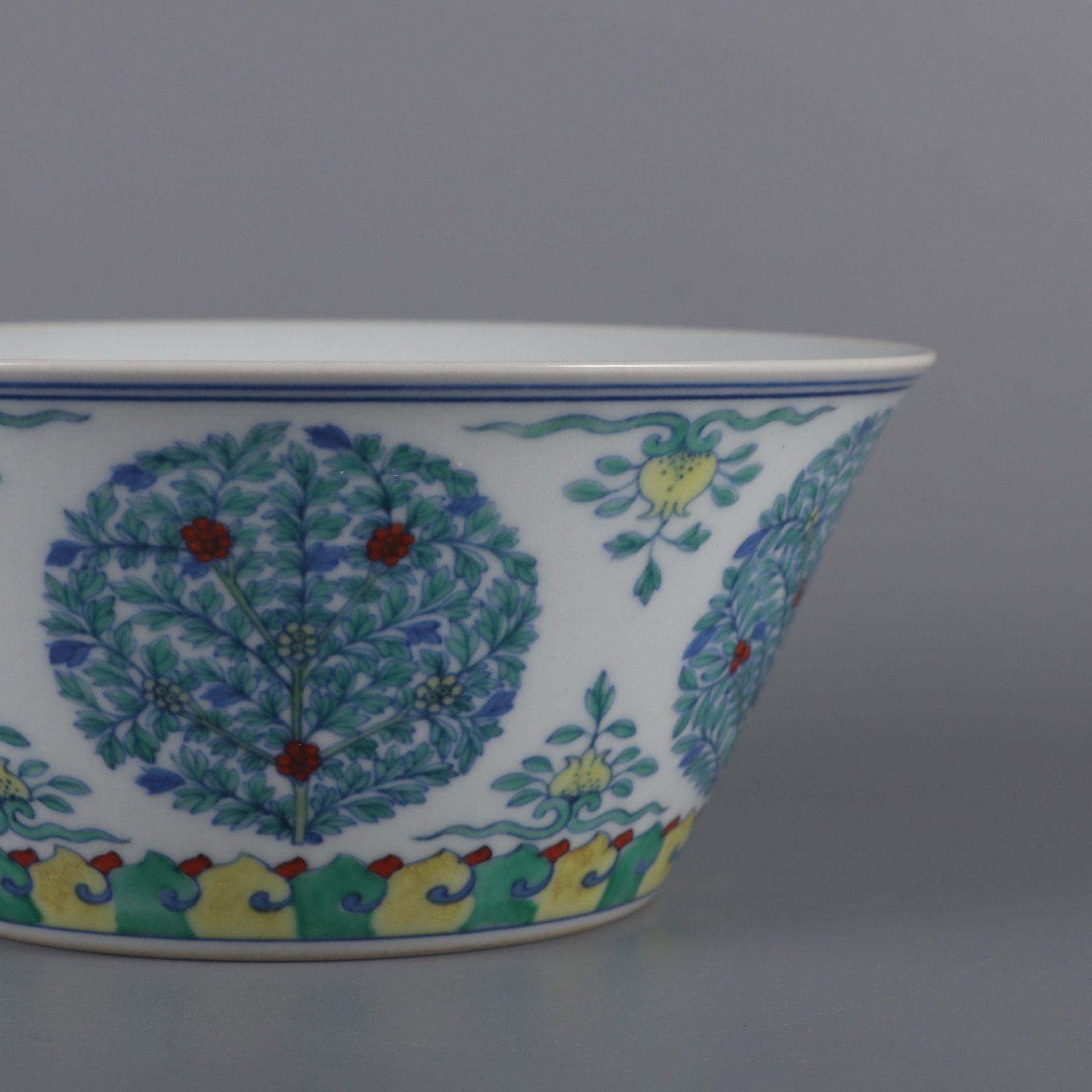 An Exquisite Doucai Flower Pattern Cup - 3