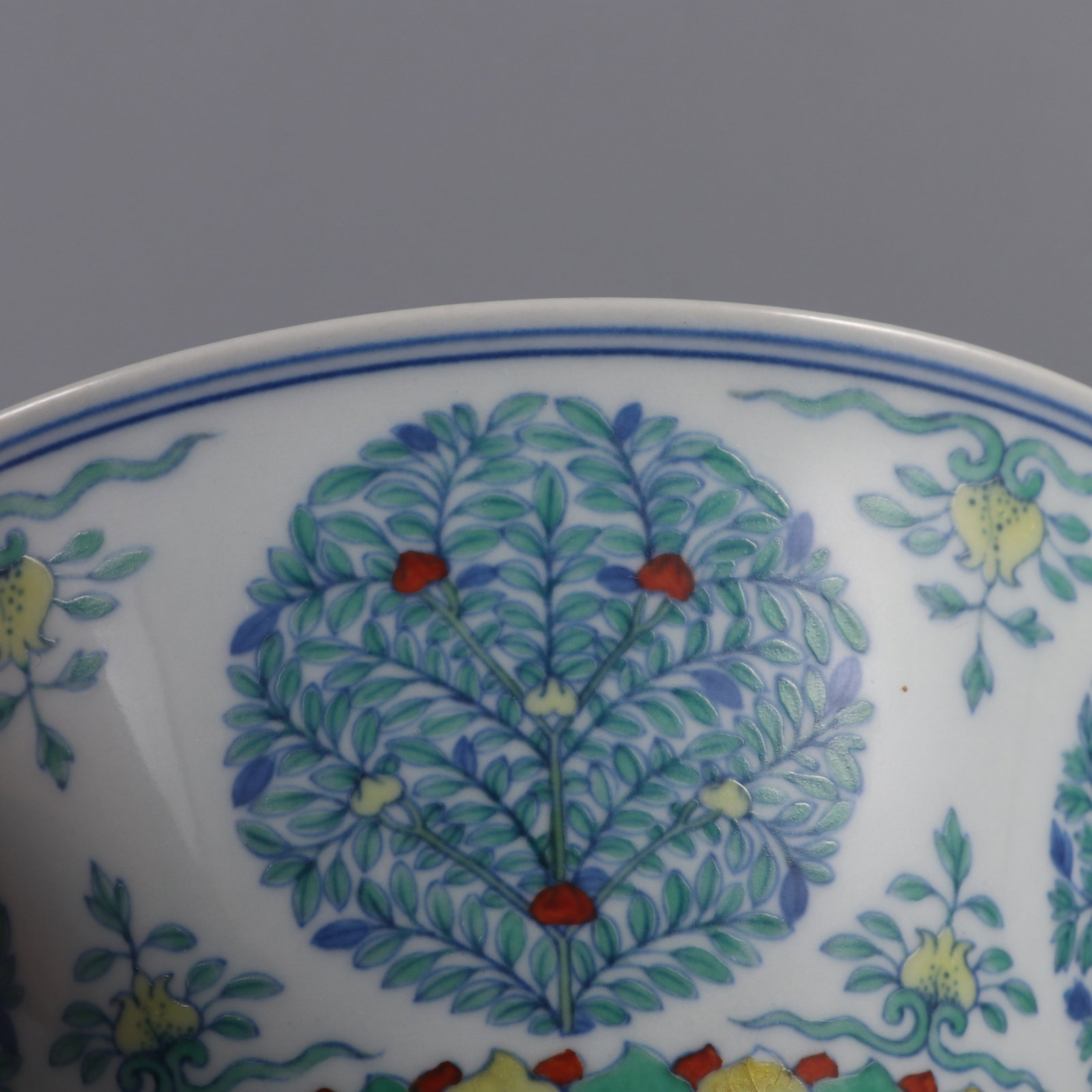 An Exquisite Doucai Flower Pattern Cup - 4