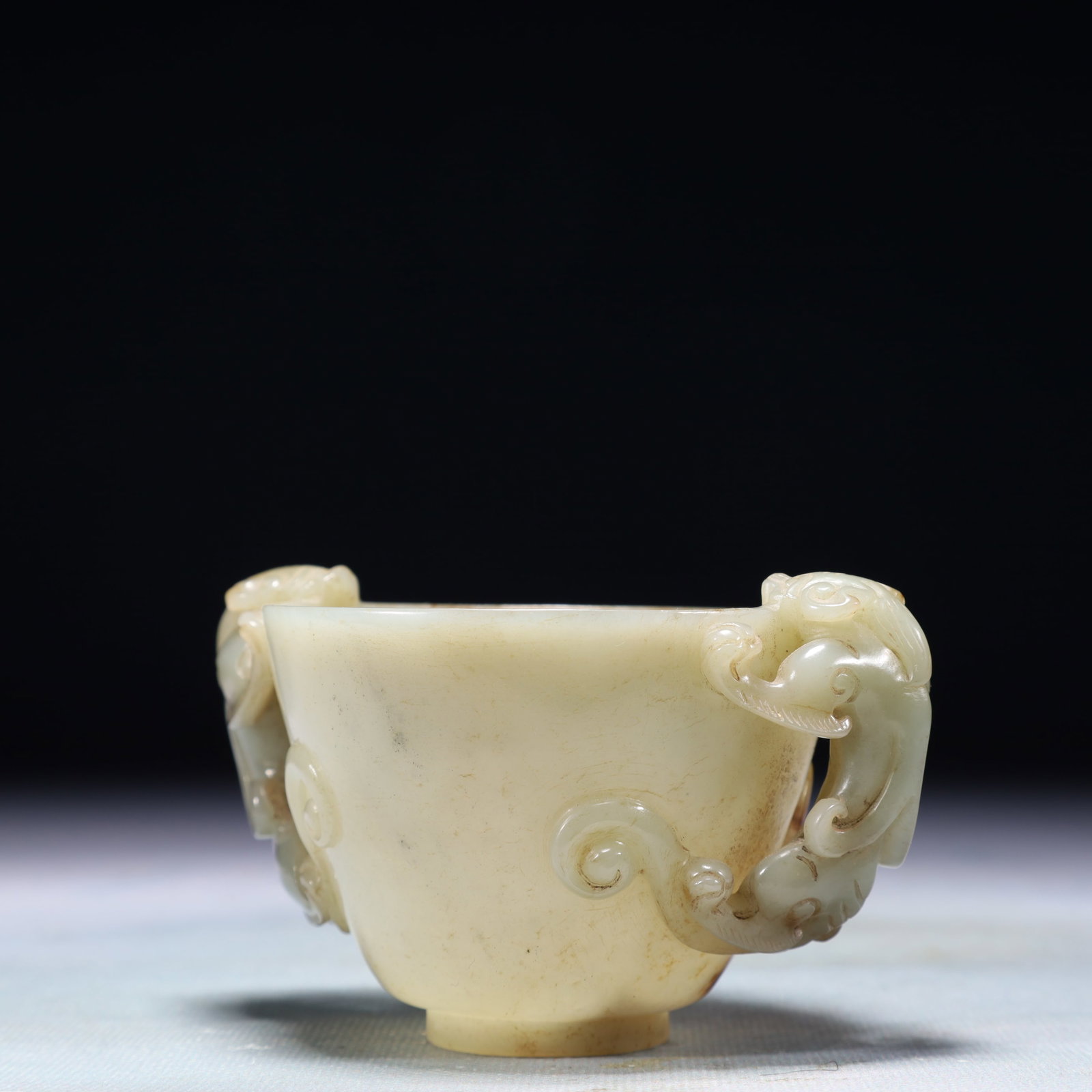 An Exquisite White Jade Chi-Dragon Pattern Cup - 2