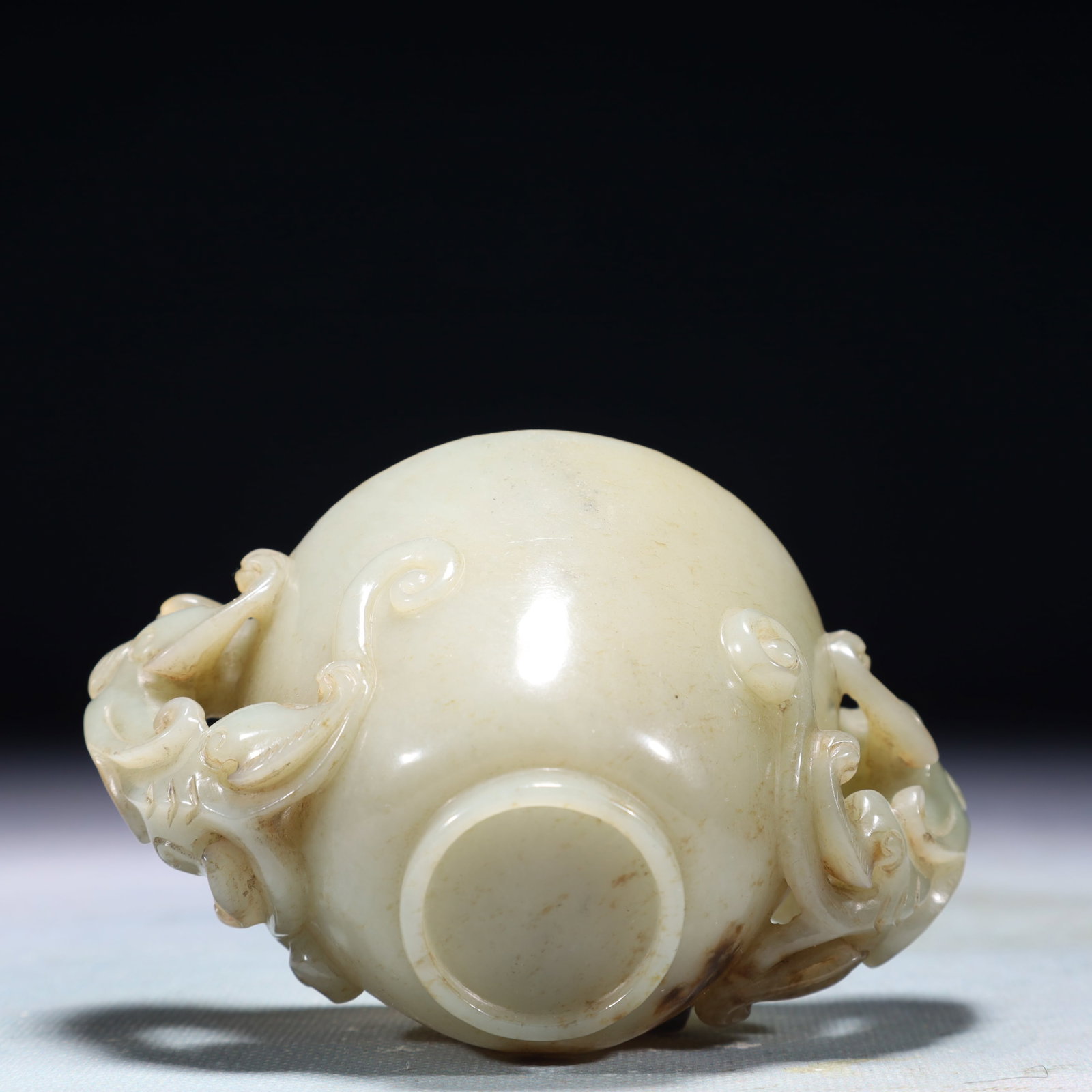 An Exquisite White Jade Chi-Dragon Pattern Cup - 9