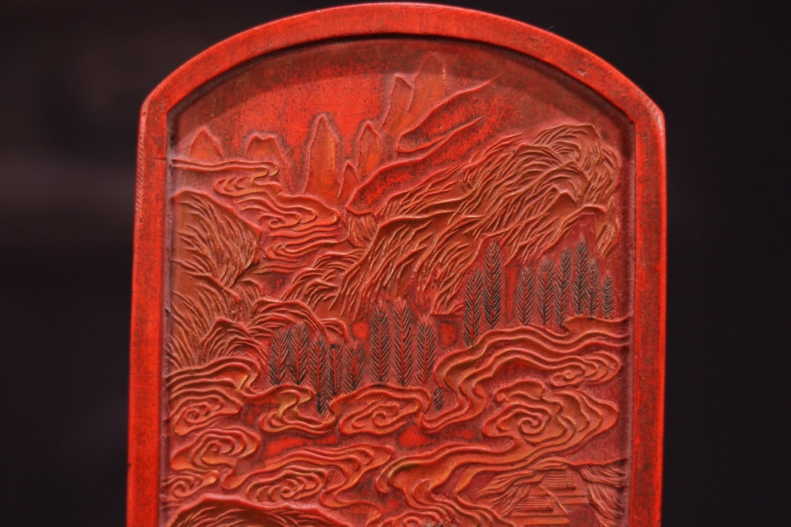 An Exquisite Cinnabar Landscape Pattern Ornament - 3