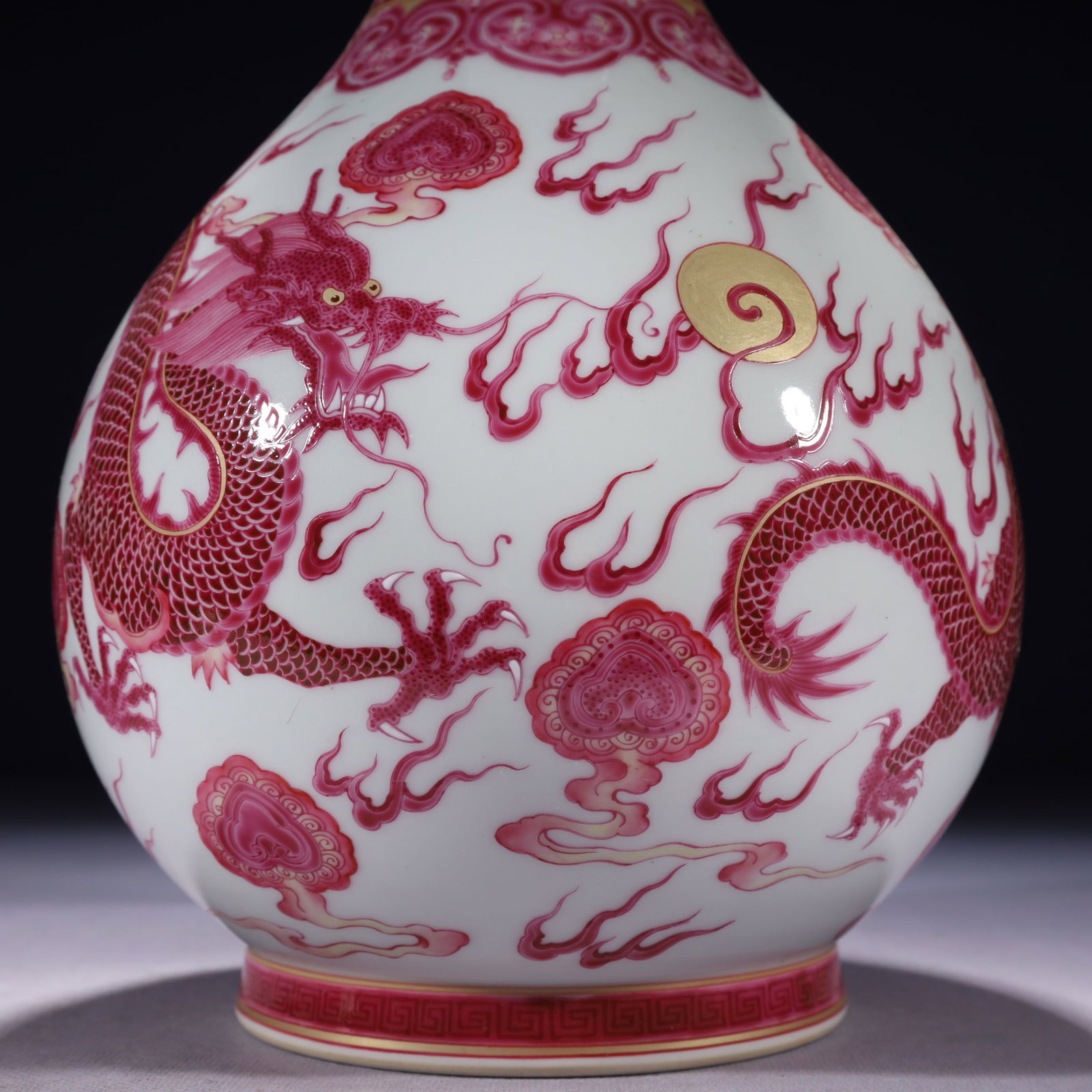 An Exquisite Ruby Red-Glazed Painted Gold Auspicious Cloud and Dragon Pattern Vase - 3
