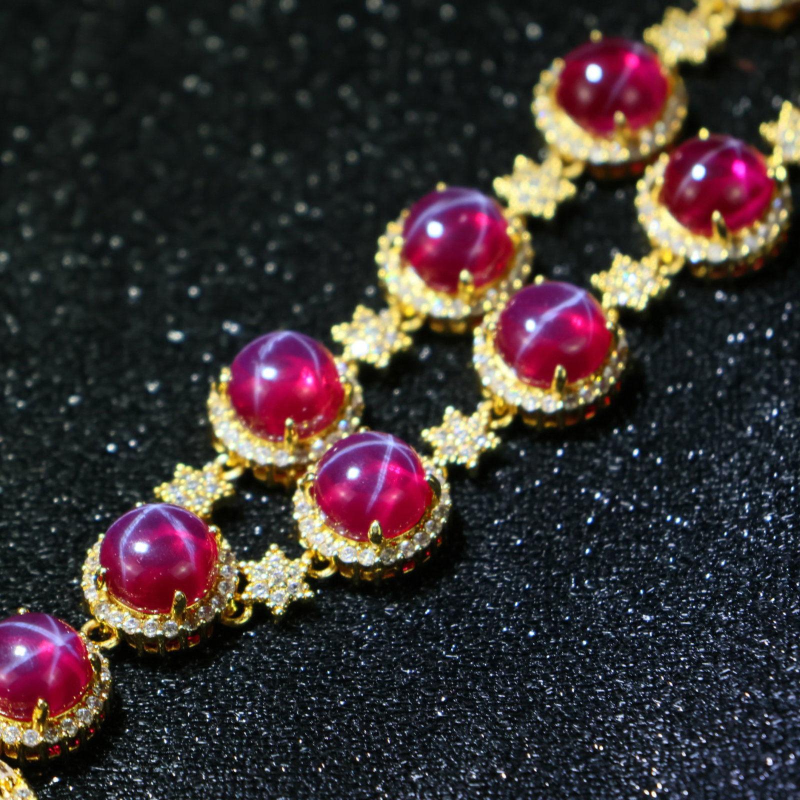 An Exquisite Necklace - 3