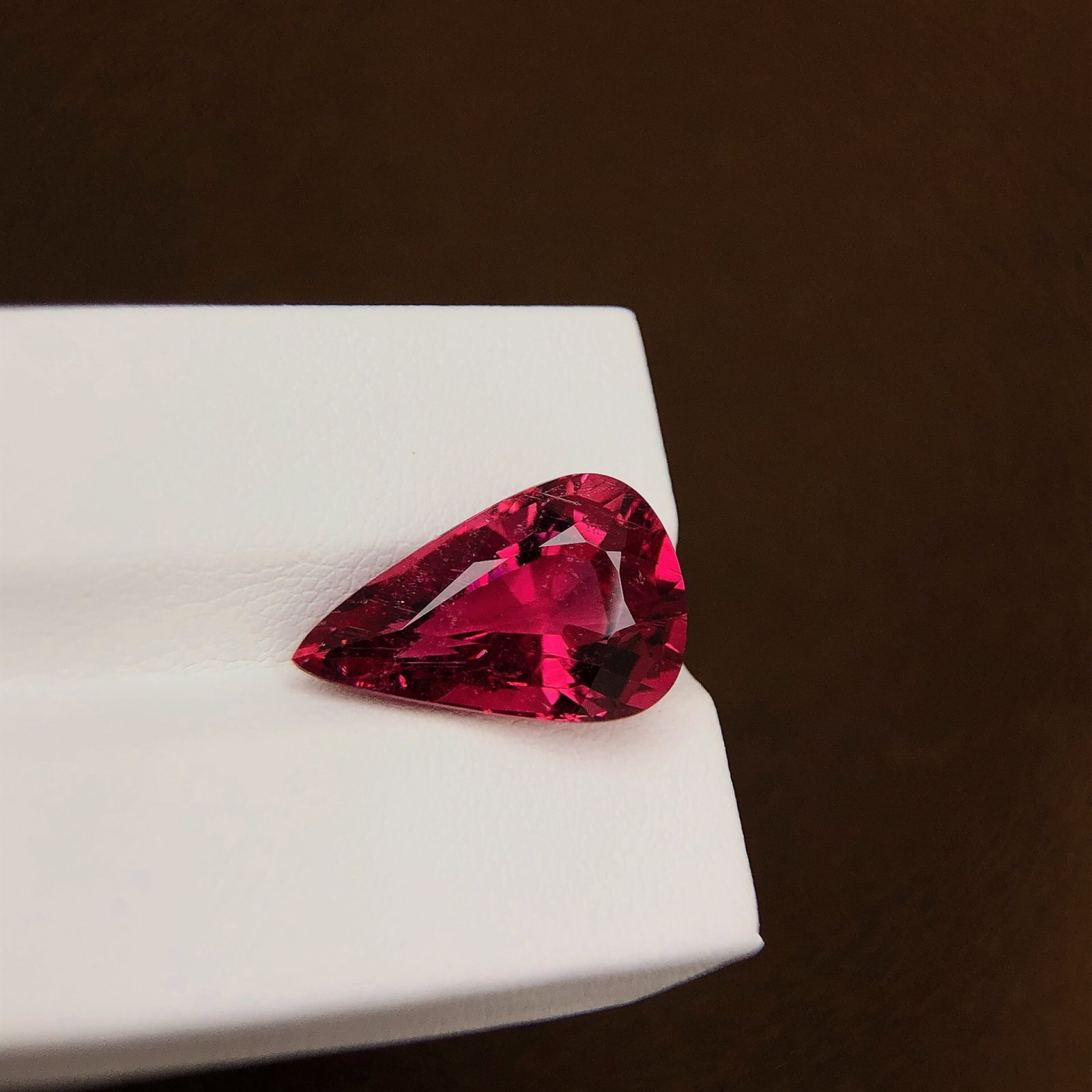 8.03Ctw Natural Tourmaline Loose: 8.03Ctw Natural Tourmaline Loose,Size:0.7inx0.4inx0.3in 8.03Ctw天然碧玺裸石