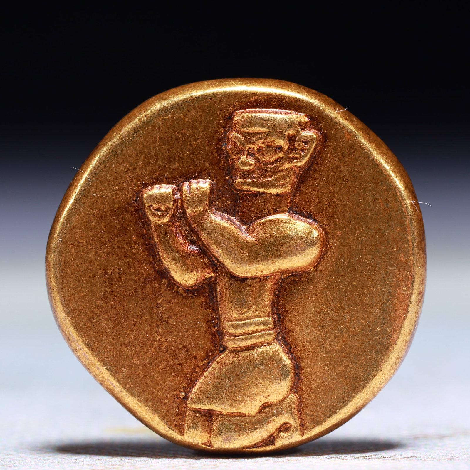 An Exquisite Gilt Bronze Cash Coin