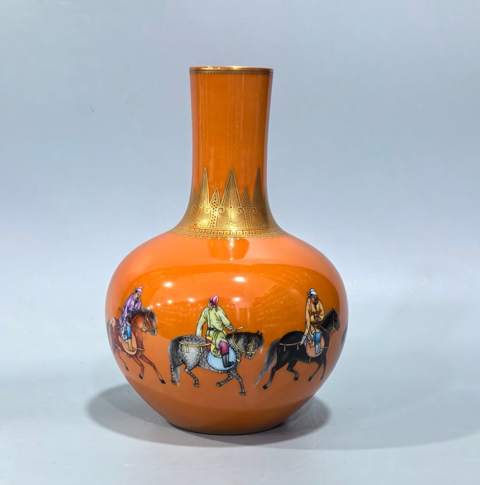An Exquisite Enamel Coral Red Glazed Character and Story Pattern Vase