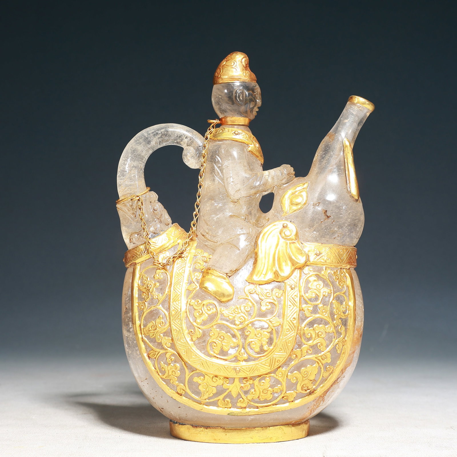 An Exquisite Crystal Cover with Gold Lotus and Figure Pattern Elephant-head Pot