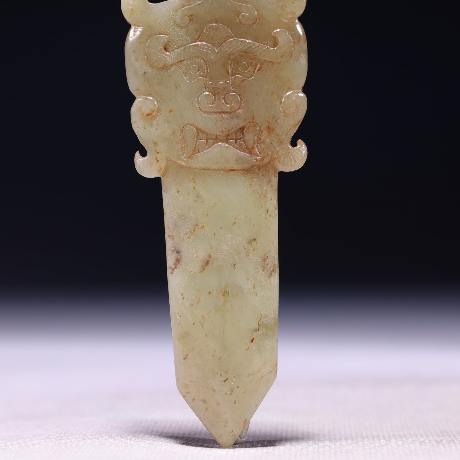An Exquisite White Jade Beast-Face Pattern Sword - 3