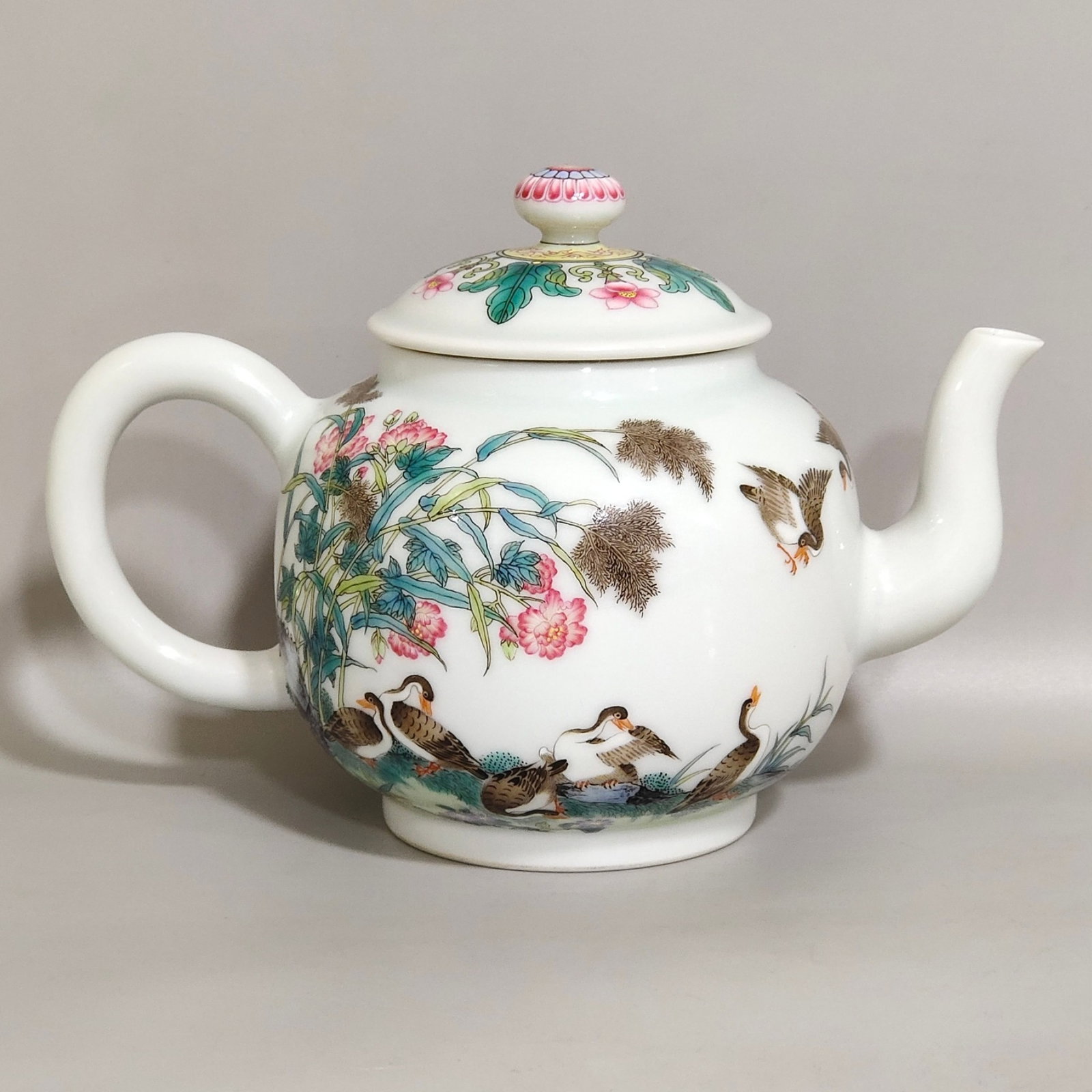An Exquisite Enamel Flower and Bird Pattern Teapot,with poem