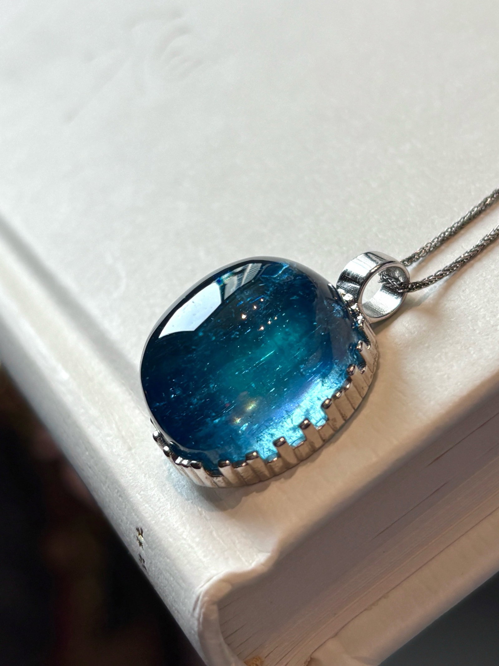An Exquisite Aquamarine Necklace: An Exquisite Aquamarine Necklace,Size:20mmx16mm,Weight:10.7g 海蓝宝项链