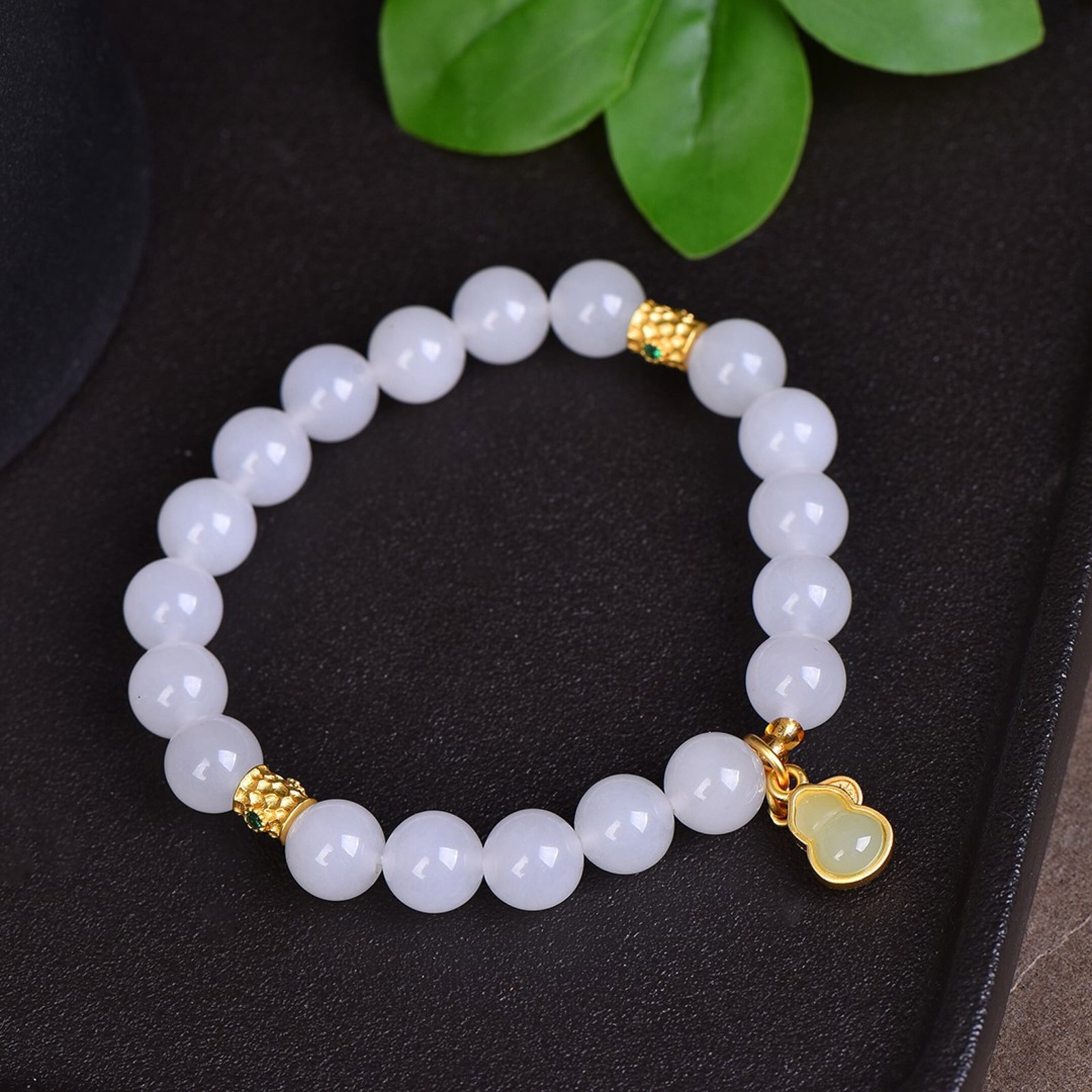 An Exquisite White Jade Gourd Pattern Bracelets - 3