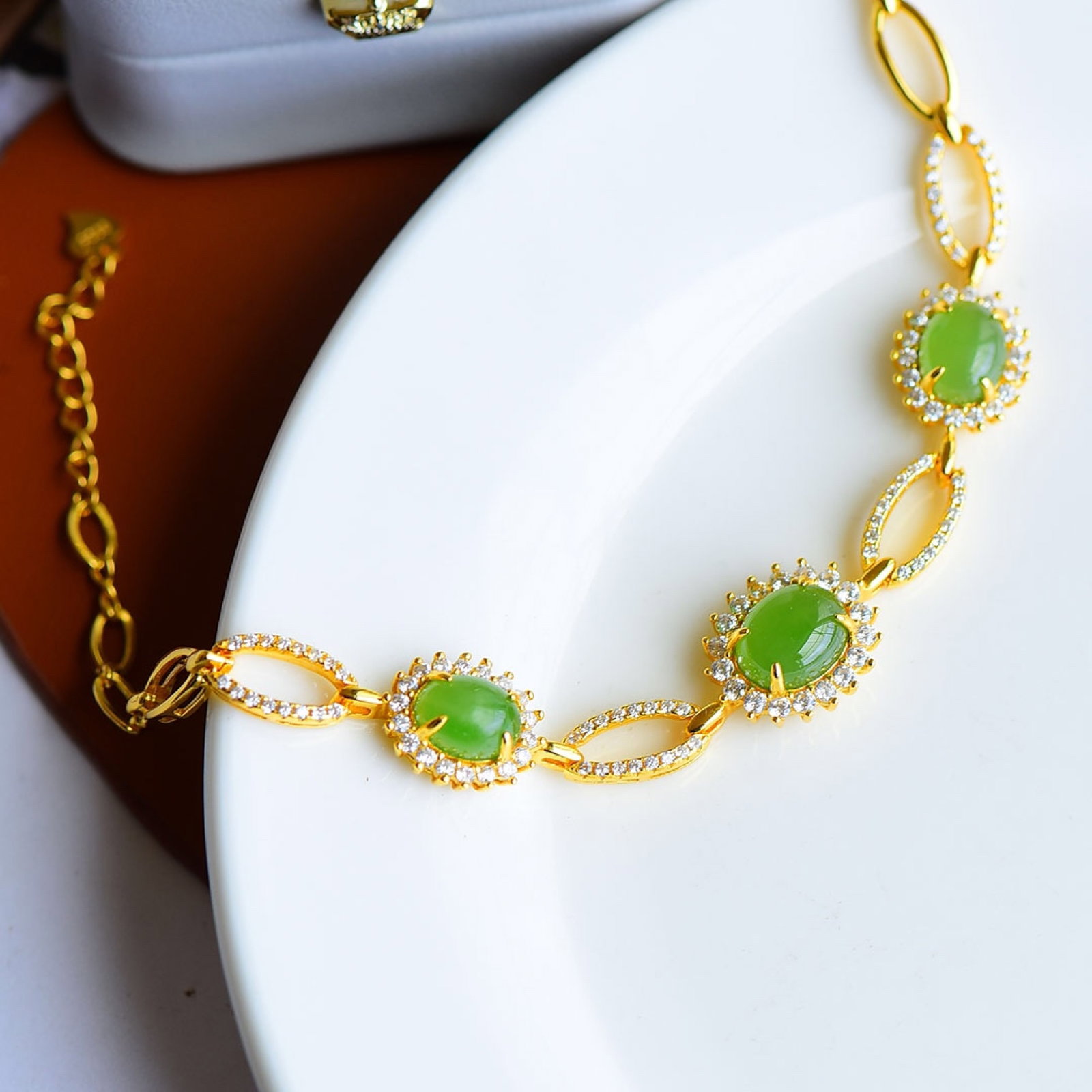 An Exquisite Sterling Silver-Gold Plated Inlaid Jasper Bracelets,Inlaid Diamond