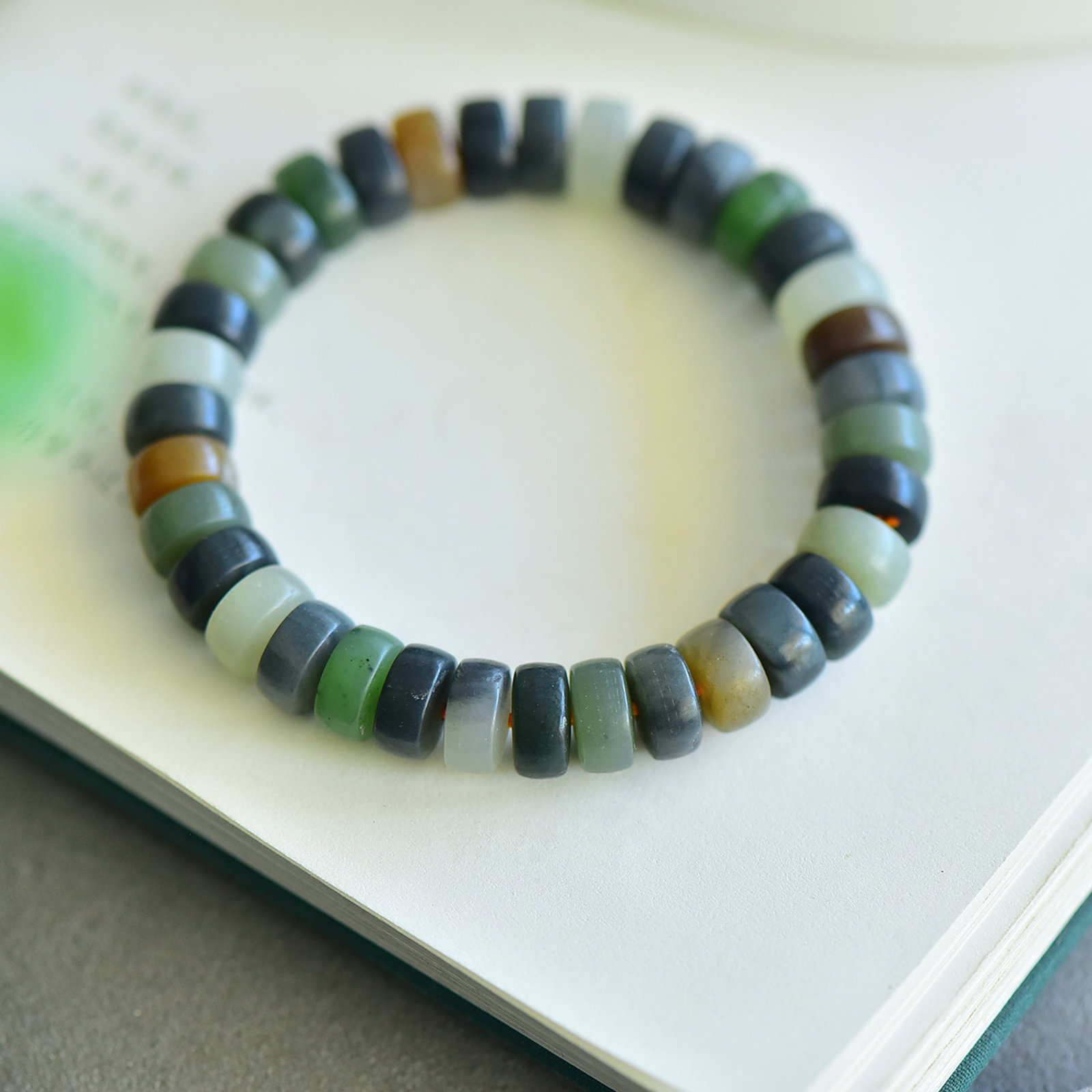 An Exquisite Multi-Gem Bracelets