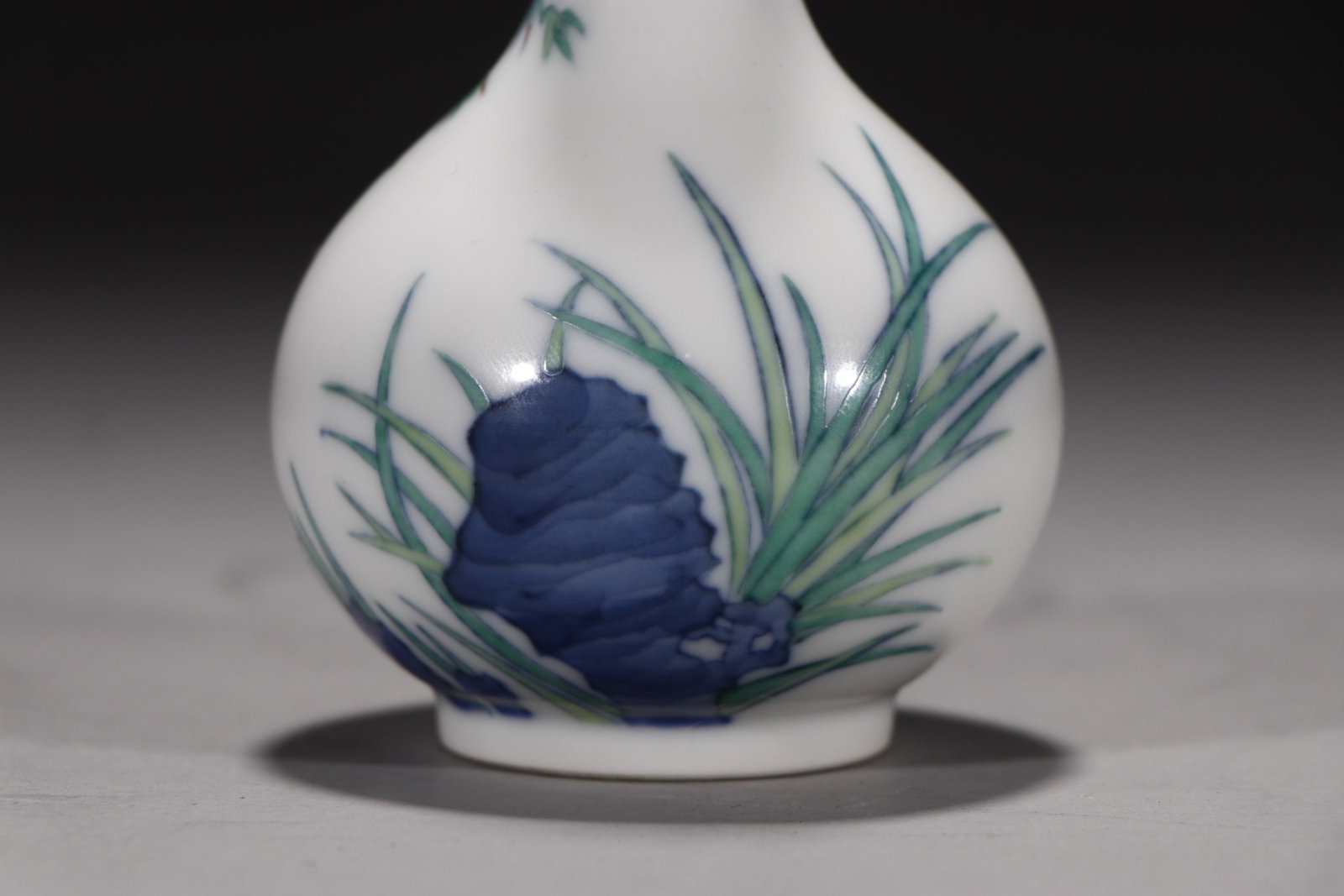 An Exquisite Doucai Bamboo Pattern Vase - 4