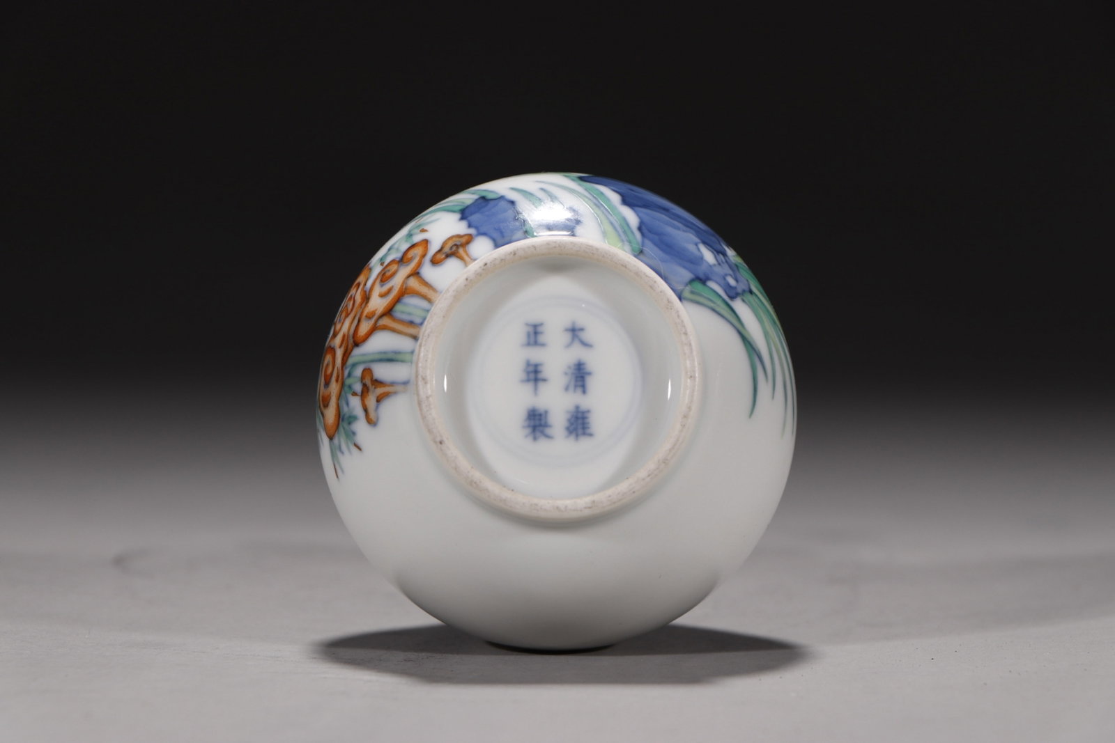 An Exquisite Doucai Bamboo Pattern Vase - 9