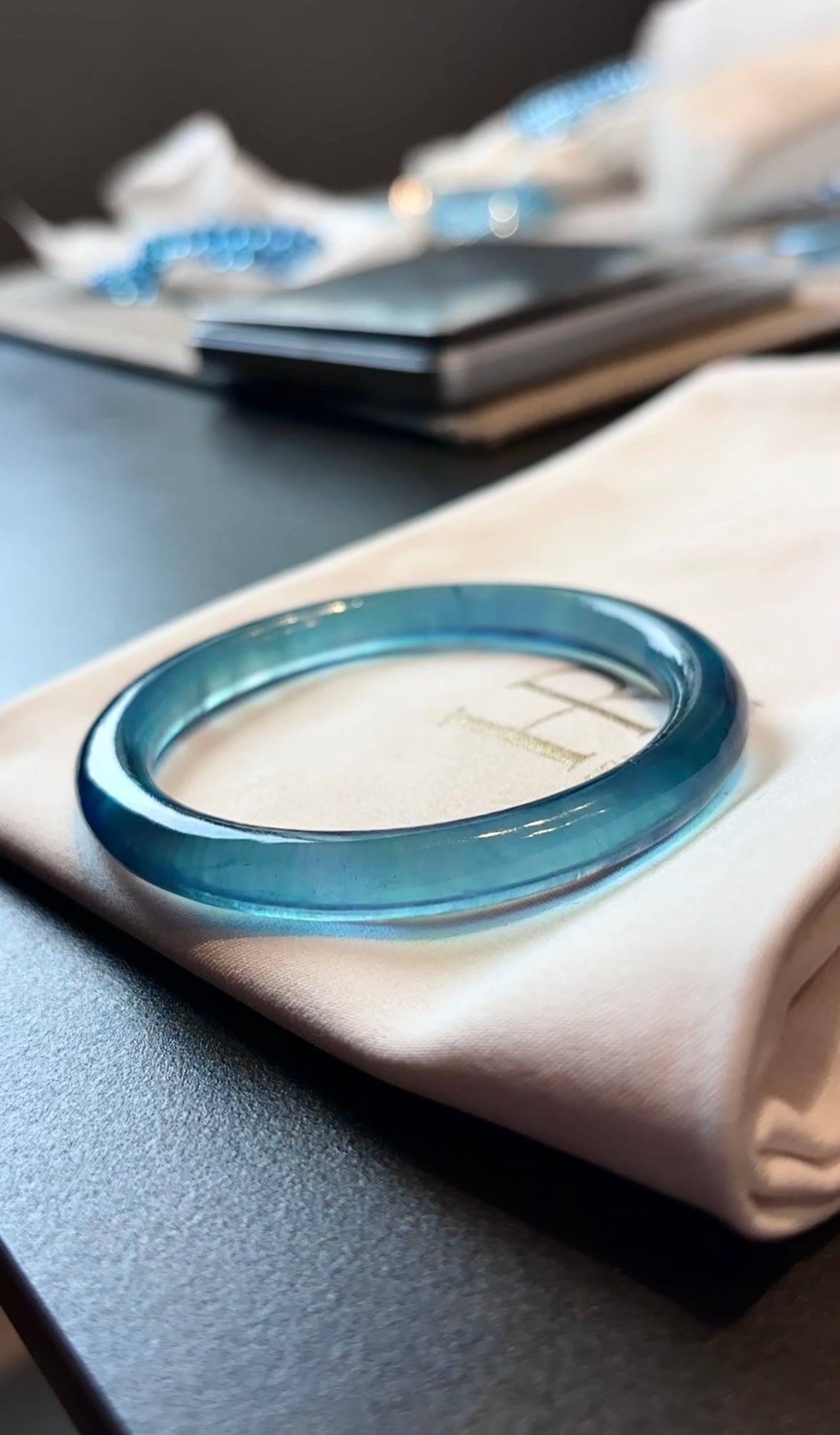 An Exquisite Aquamarine Bracelets