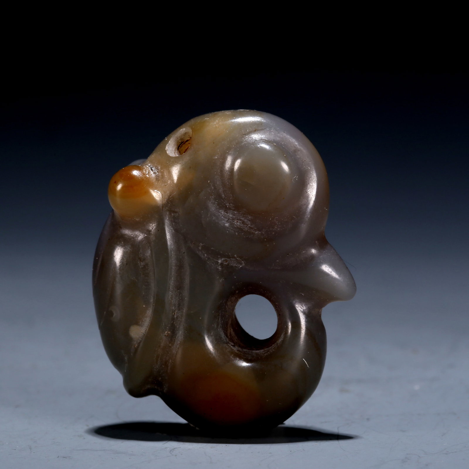 A Hongshan Culture Agate 'Cicada' Pendant (1 of 4)
