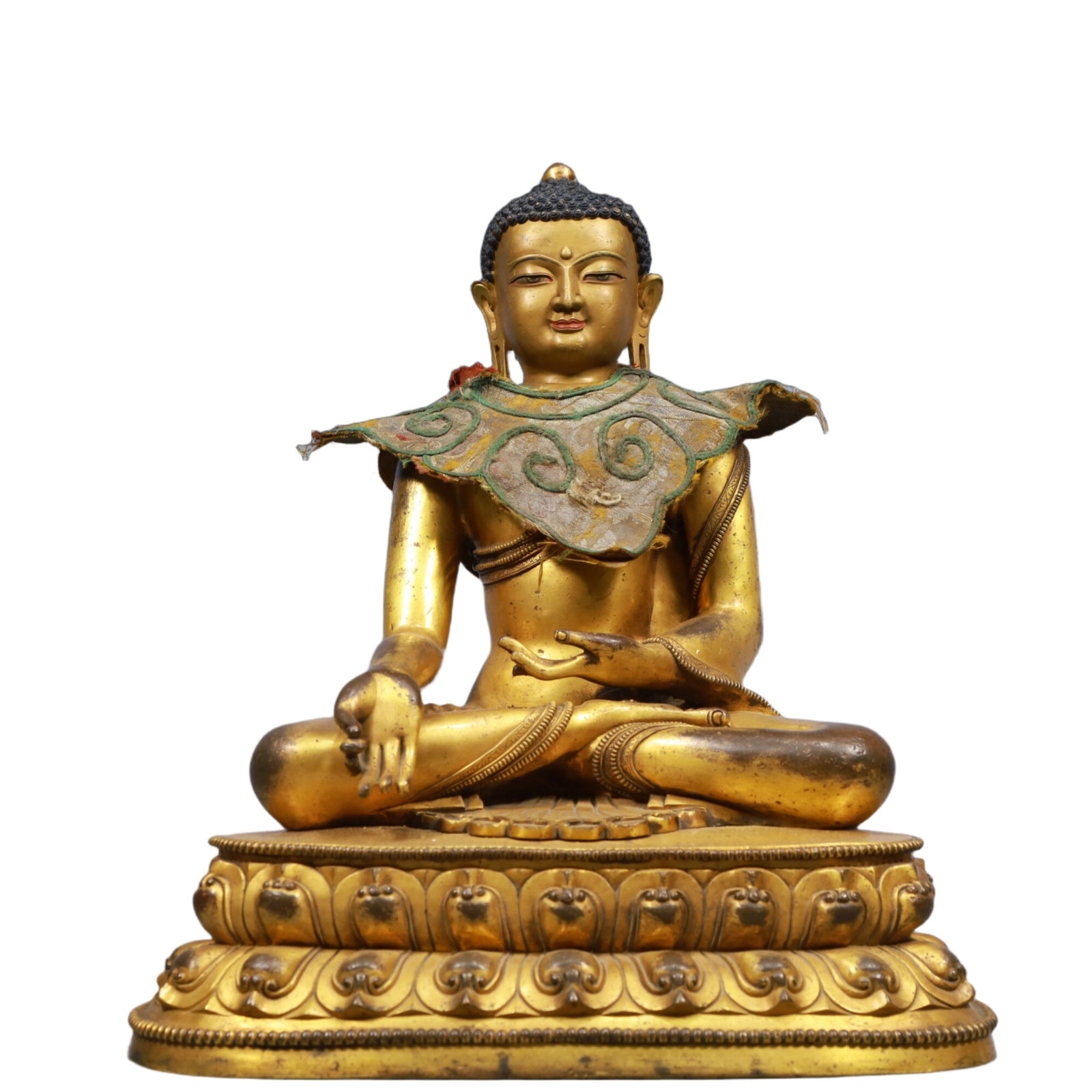 A Solemn Gilt Bronze Statue of Sakyamuni