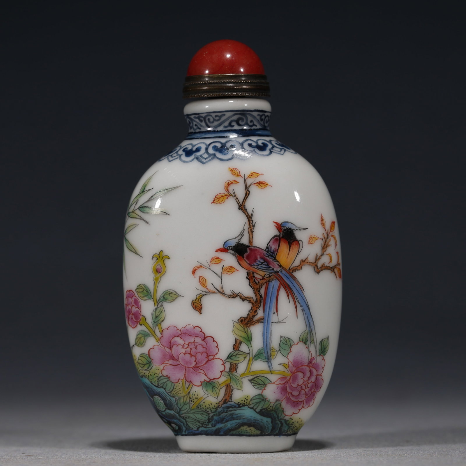 An Exquisite Blue and White with Famille-Rose Ribbon Bird Peony Bird and Flower Pattern Snuff Bottle: An Exquisite Blue and White with Famille-Rose Ribbon Bird Peony Bird and Flower Pattern Snuff Bottle,Qing Dynasty, China,Size:1.8in×1in×3.1in