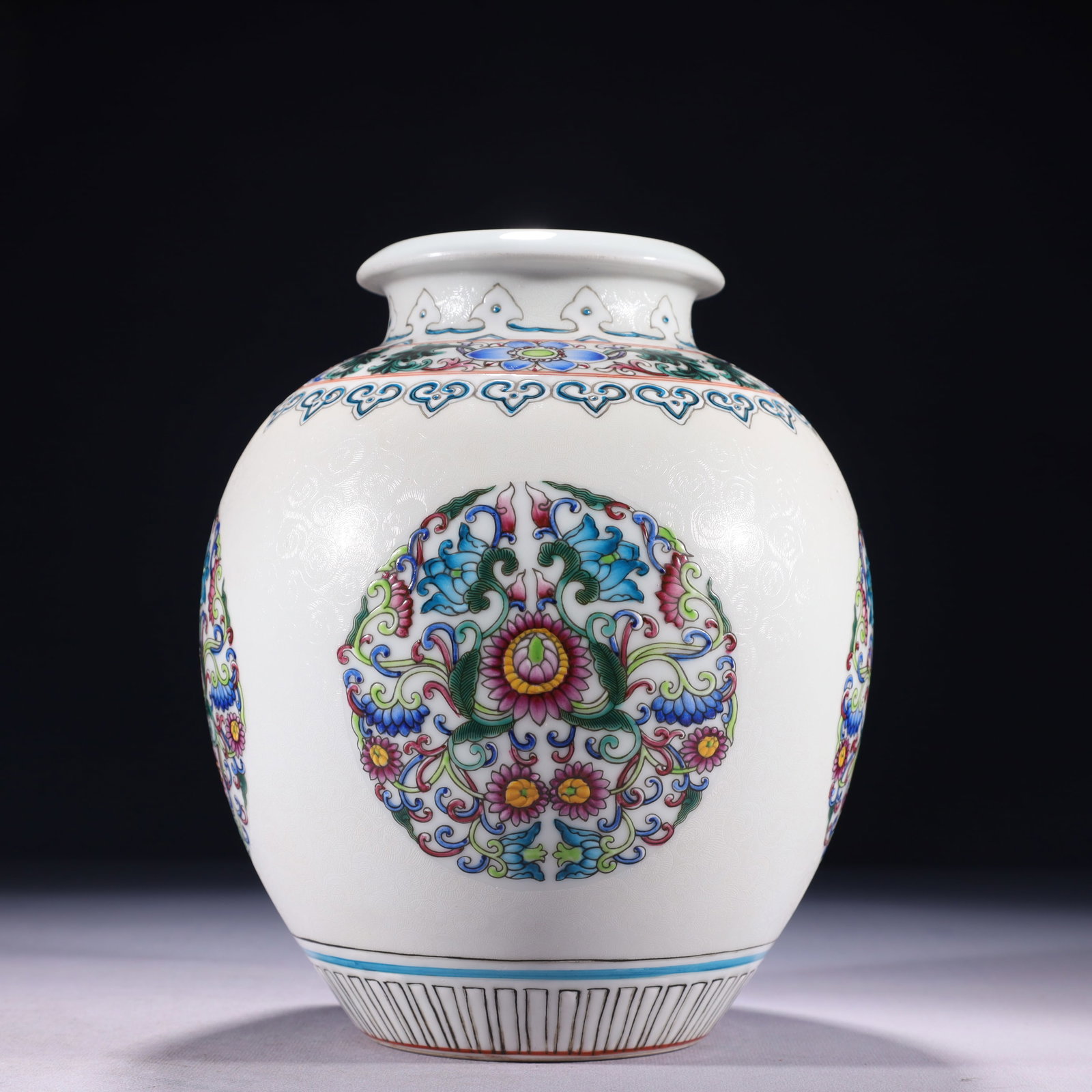 An Exquisite Famille-Rose Lotus Pattern Jar