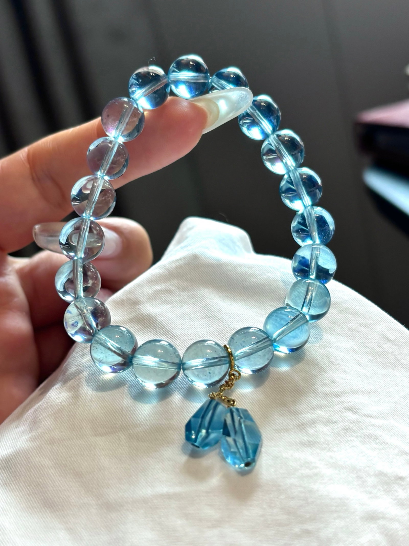 An Exquisite Aquamarine Bracelet