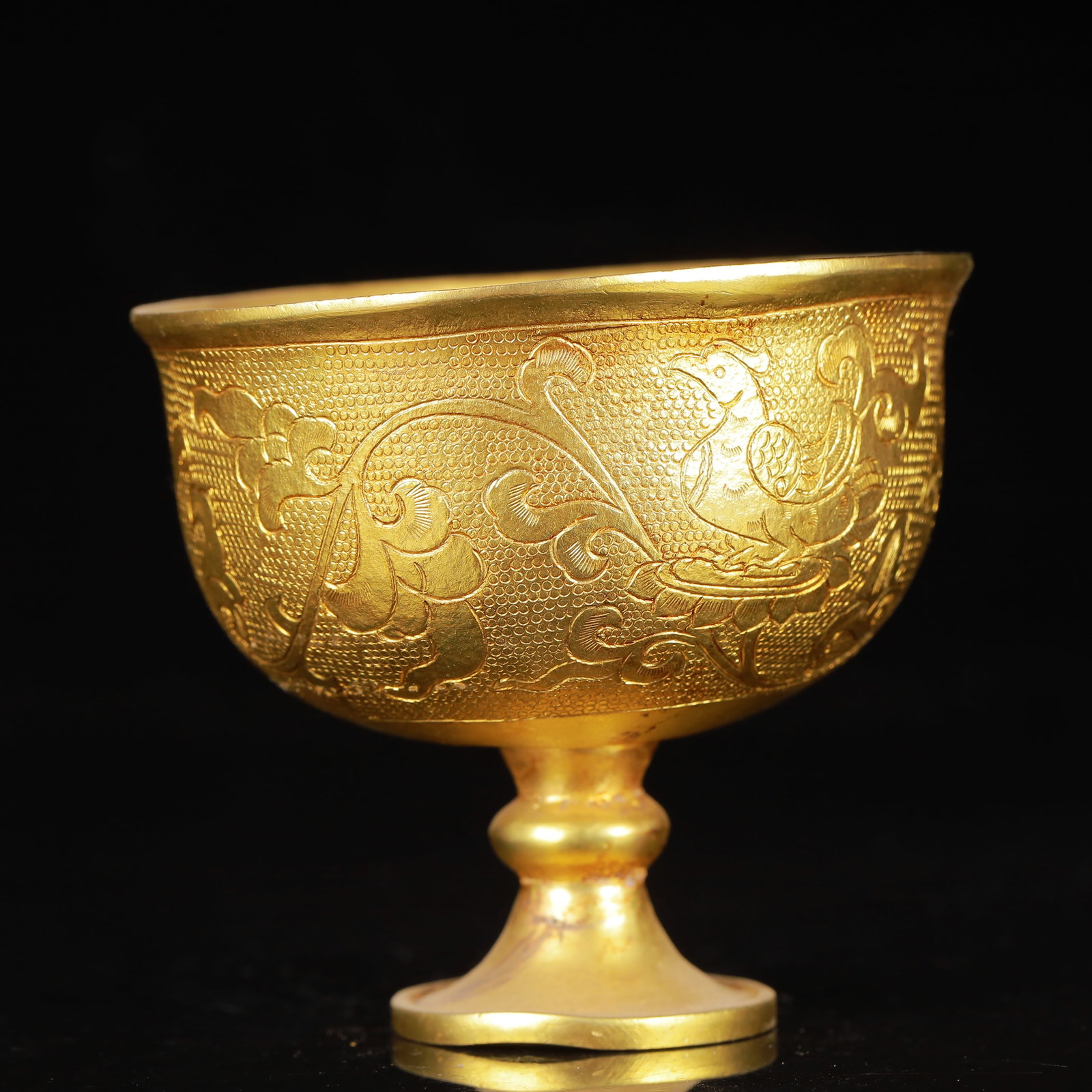 An Exquisite Gilt Bronze Phoenix Pattern Cup - 2