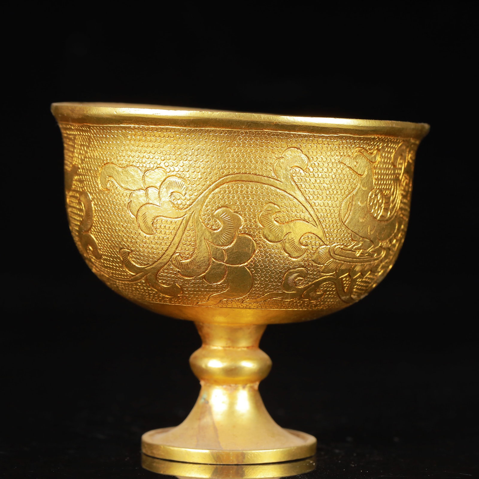 An Exquisite Gilt Bronze Phoenix Pattern Cup - 4