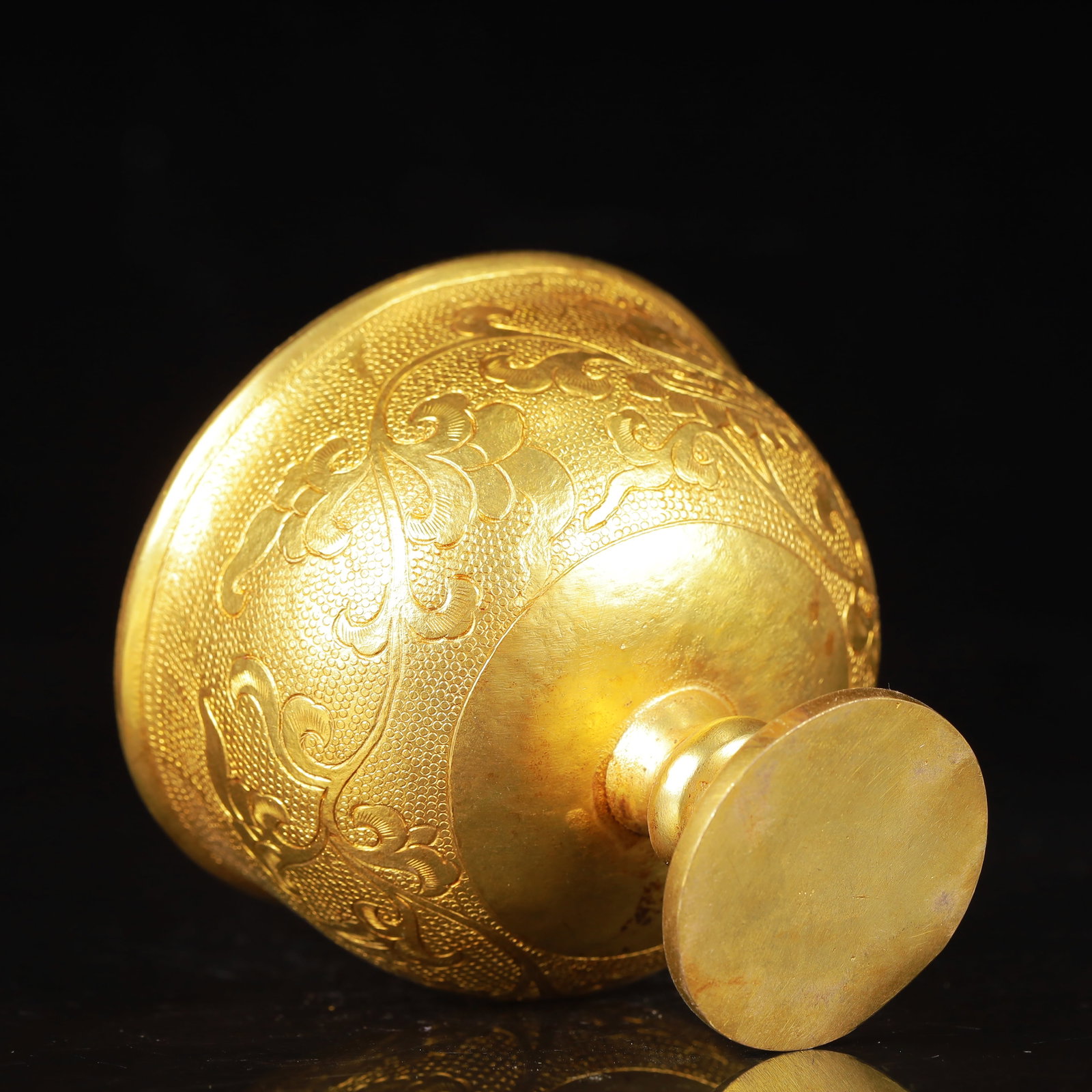 An Exquisite Gilt Bronze Phoenix Pattern Cup - 6
