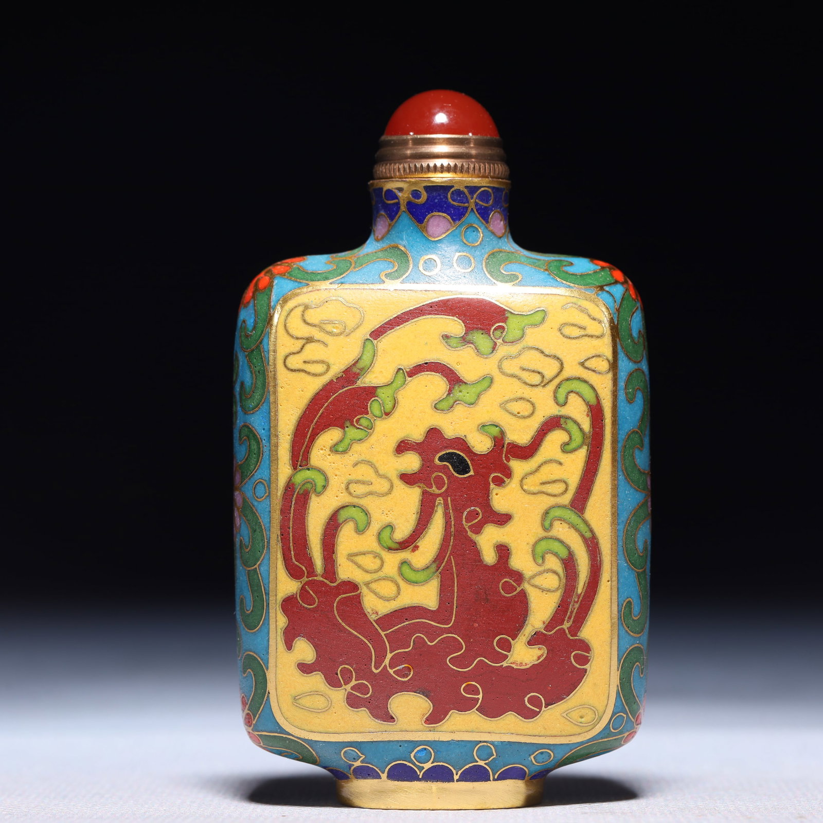 An Exquisite Cloisonne Auspicious Cloud and Phoenix Pattern Snuff Bottle