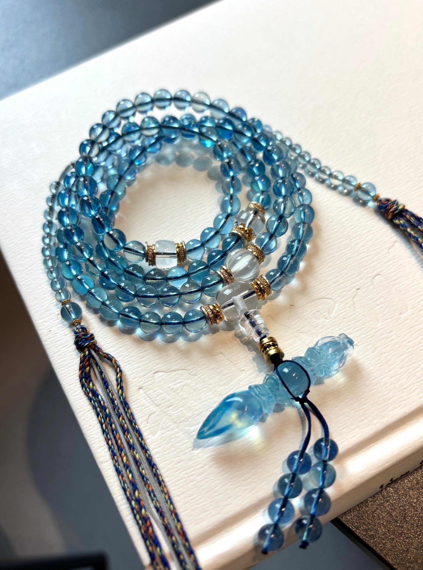 An Exquisite Aquamarine Bracelets