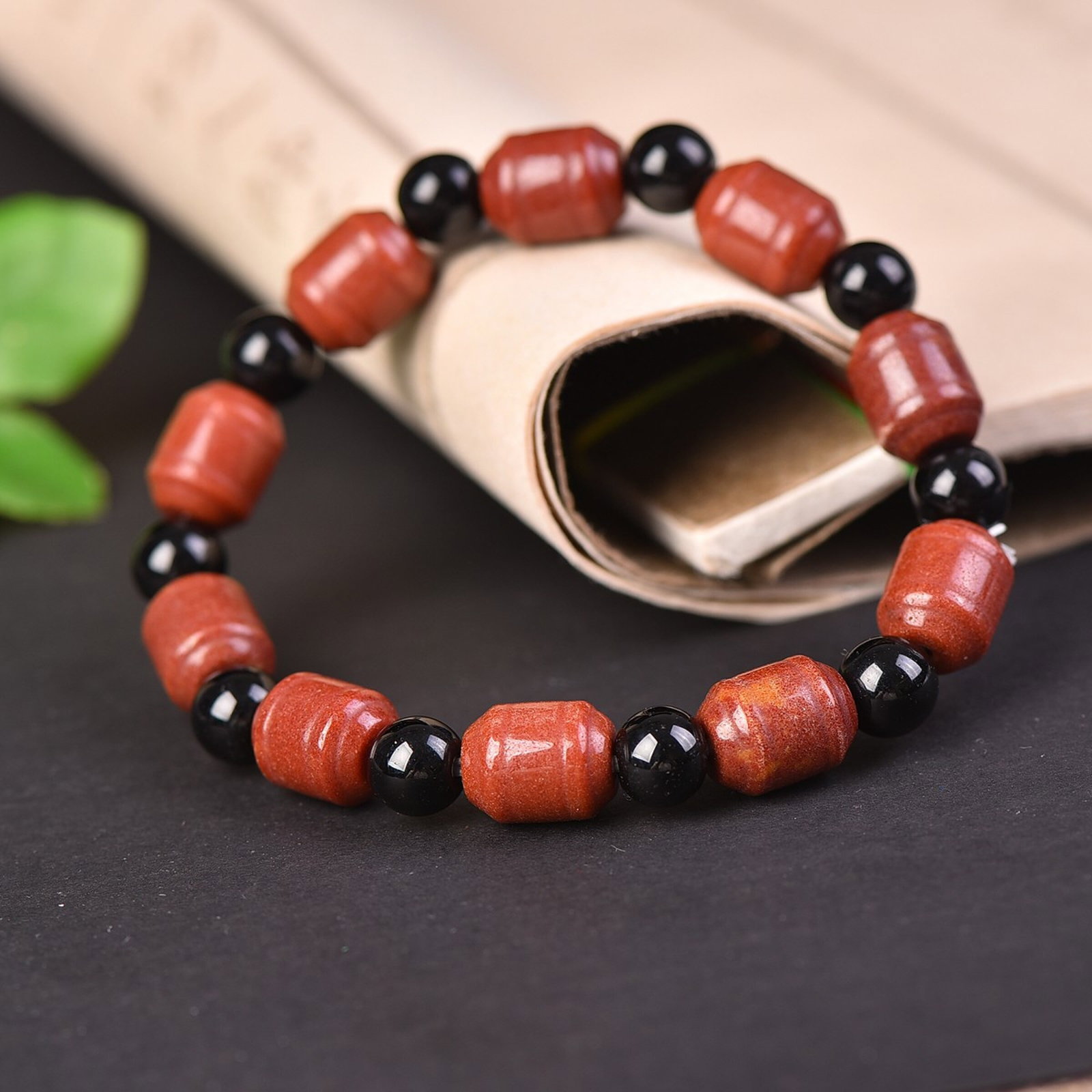 An Exquisite Red Jade Bracelets - 3