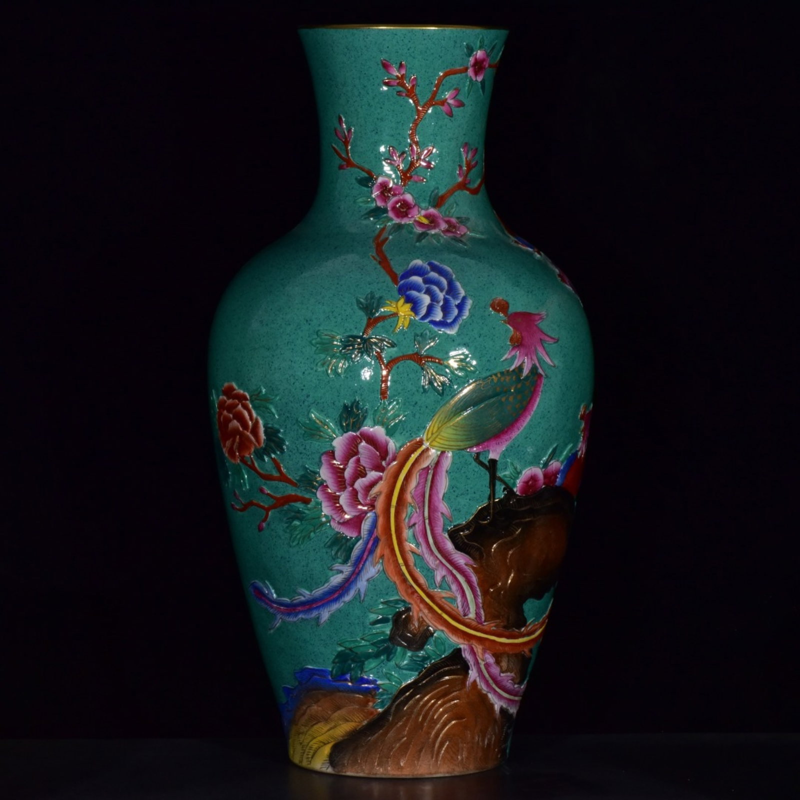 A Huge Turquoise Glazed Famille-Rose Painted Gold Flower and Phoenix Pattern Vase