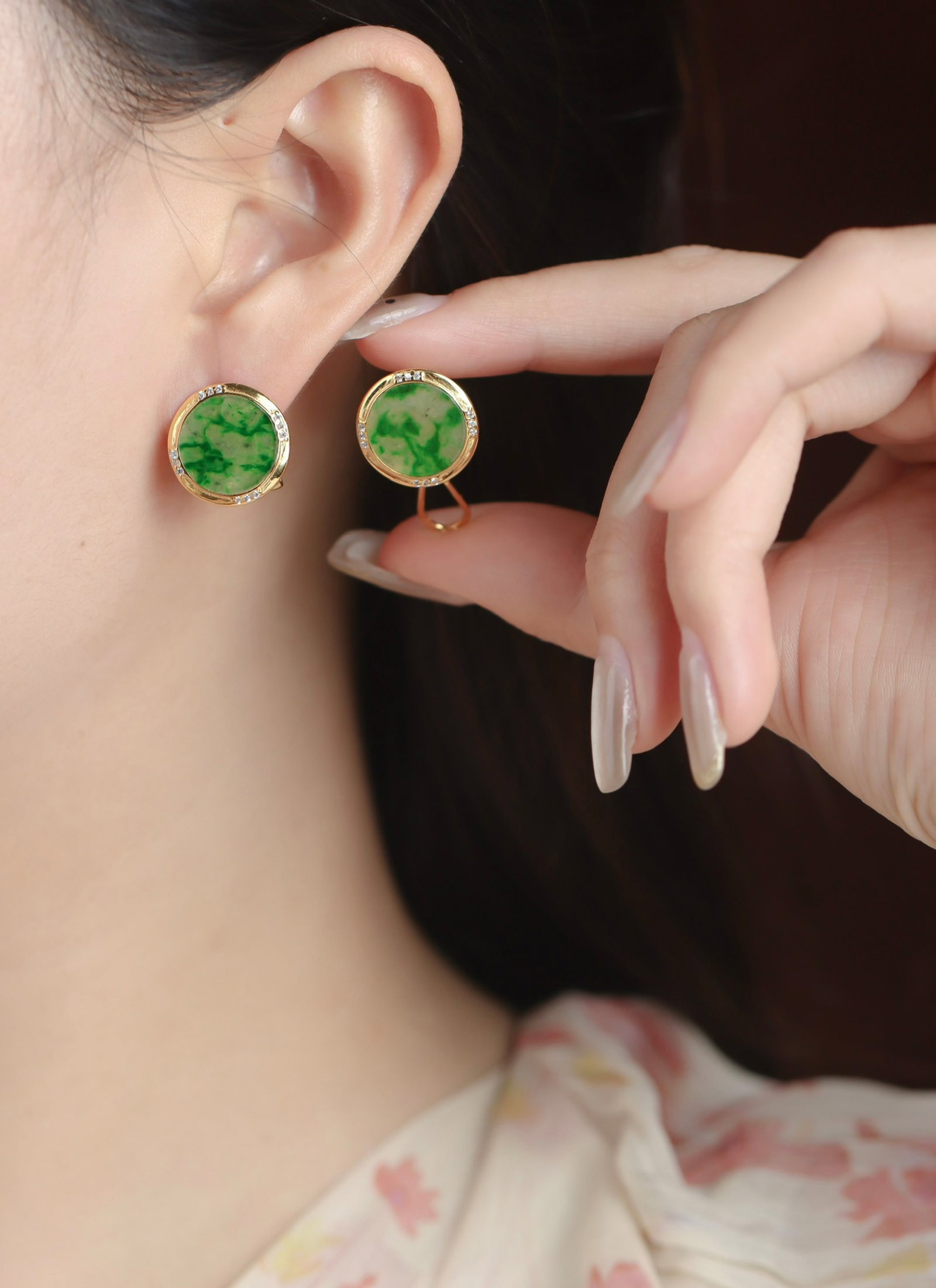 A Pair of Exquisite Sterling Silver-Gold Plated Inlaid Jadeite Earrings, Inlaid Diamond: A Pair of Exquisite Sterling Silver-Gold Plated Inlaid Jadeite Earrings, Inlaid Diamond