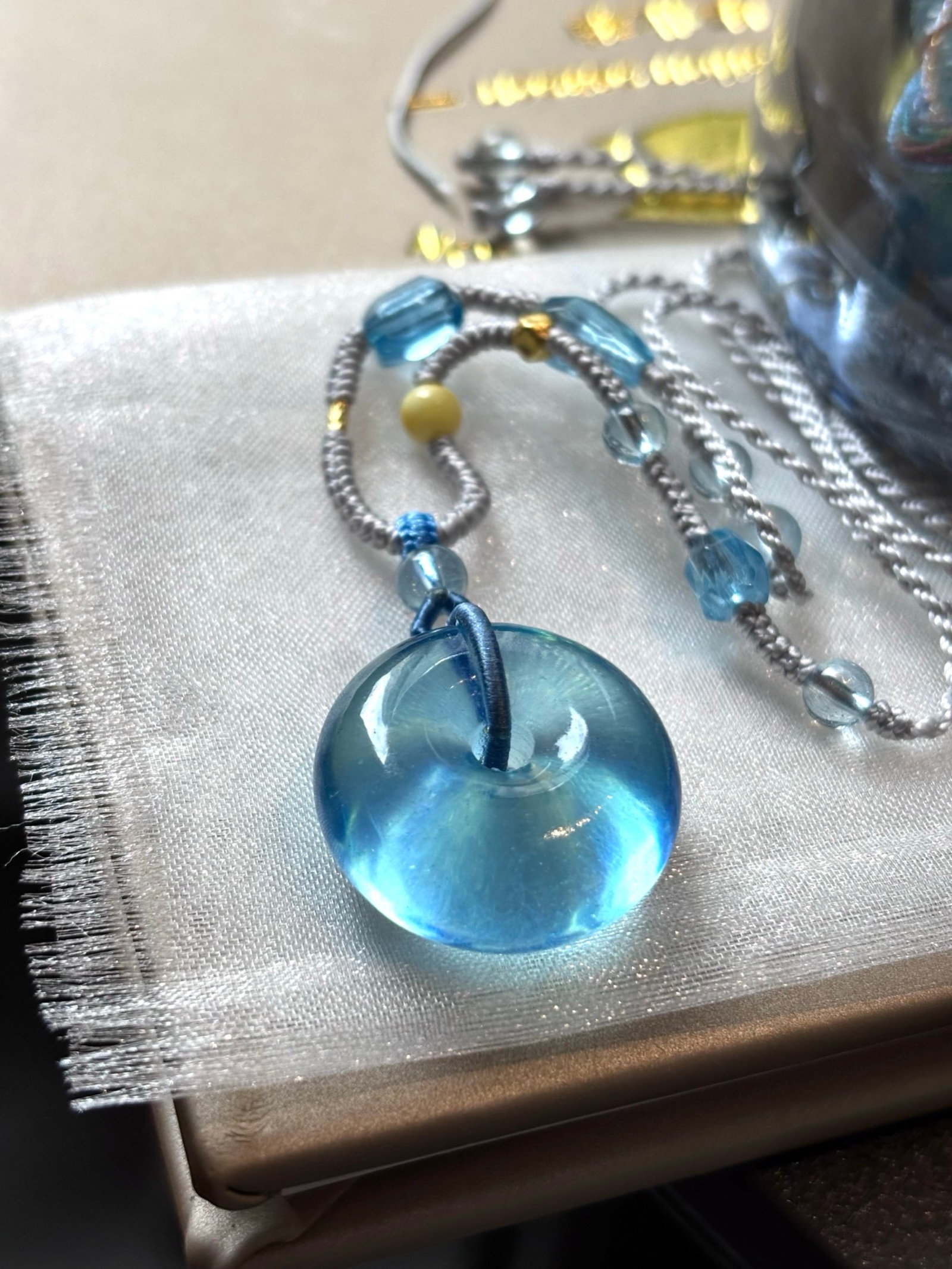 An Exquisite Aquamarine Necklace: An Exquisite Aquamarine Necklace,Size:22.3mmx10.3mm,Weight:11.6g 海蓝宝项链